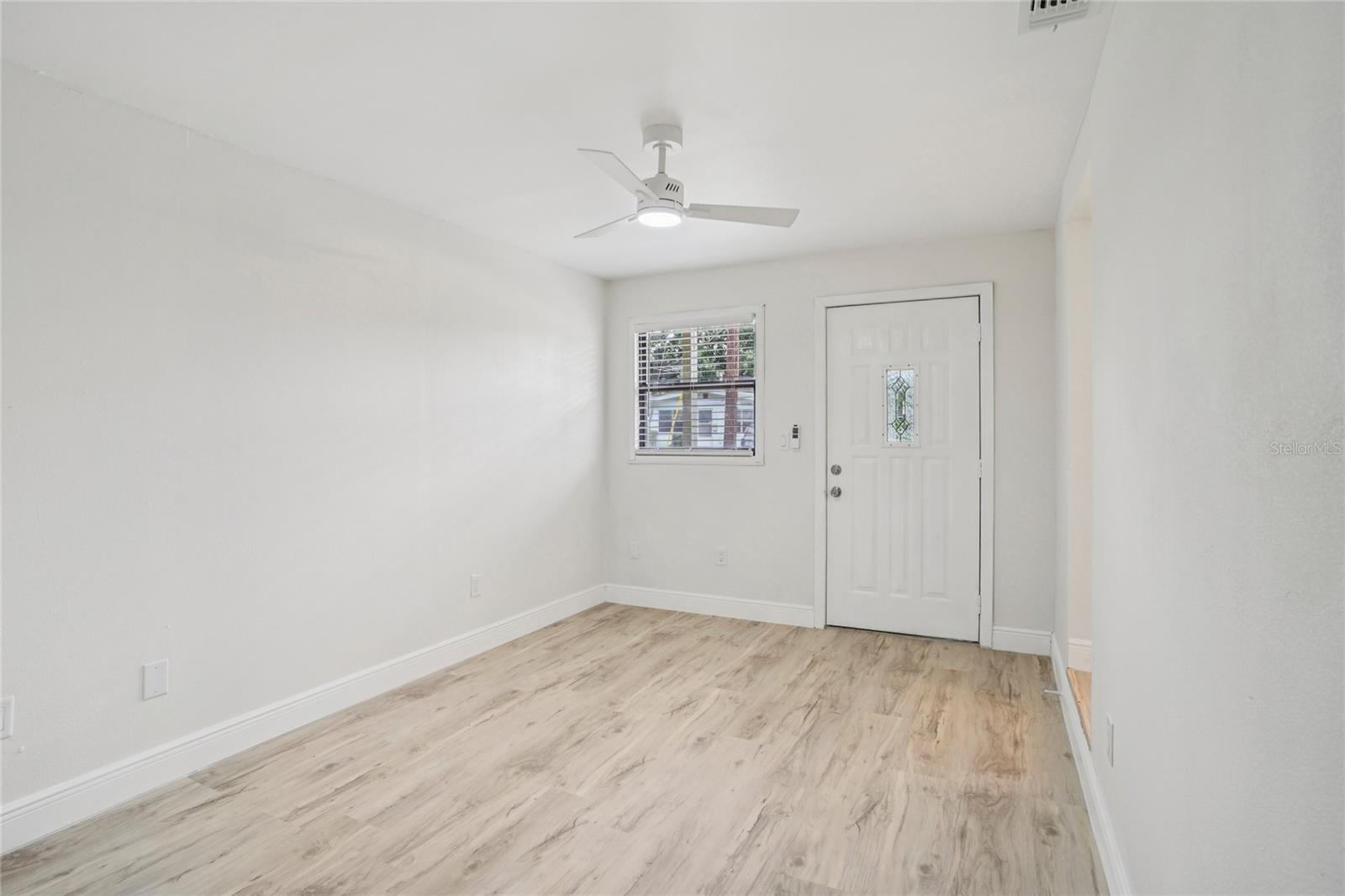 Image 28 of 32 For 1404 Davidson Street