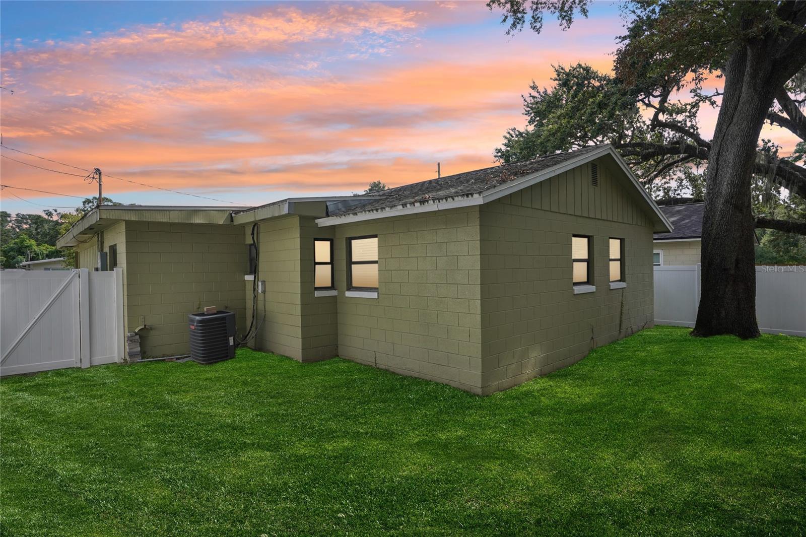 Image 31 of 32 For 1404 Davidson Street