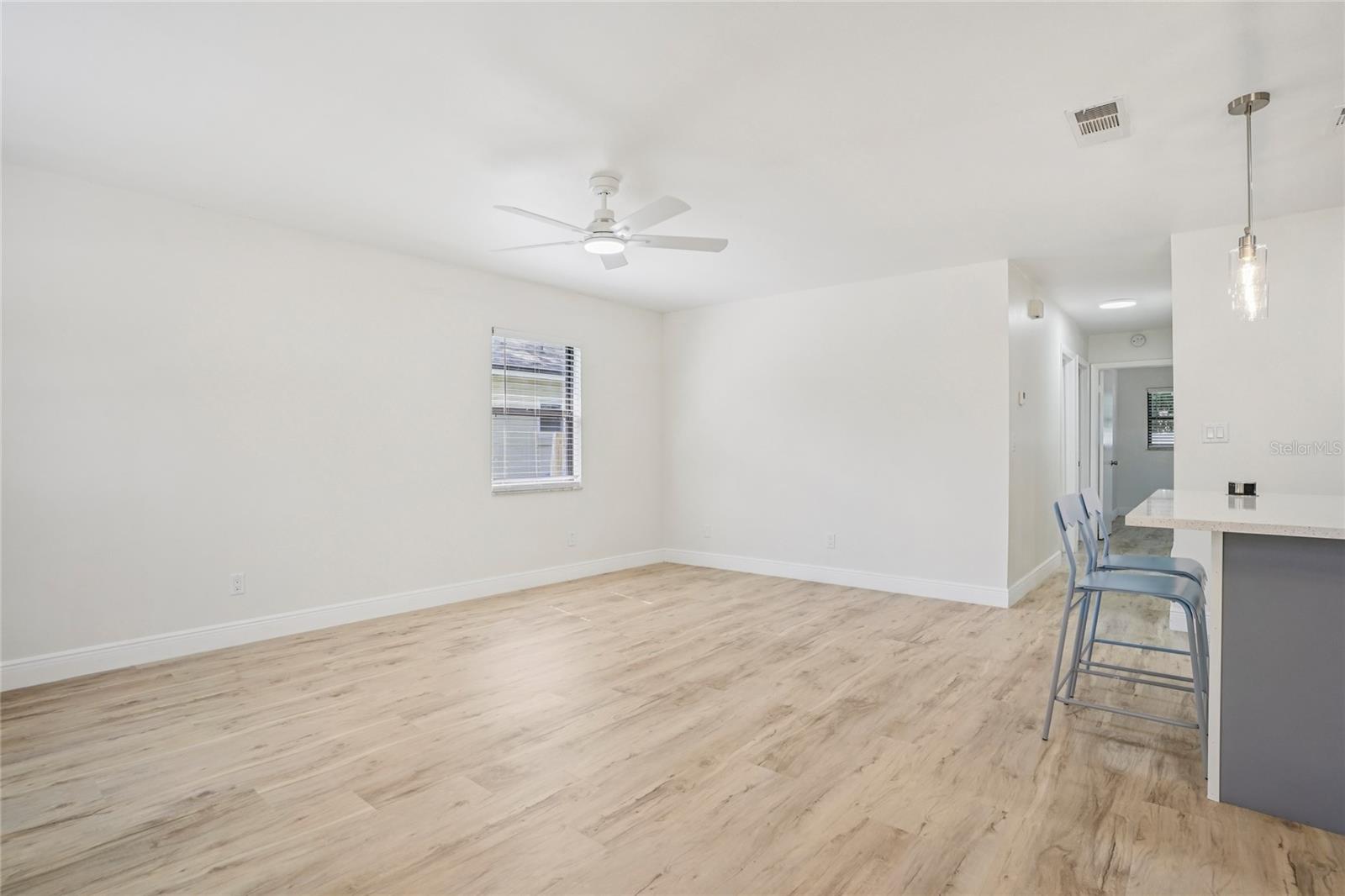 Image 5 of 32 For 1404 Davidson Street