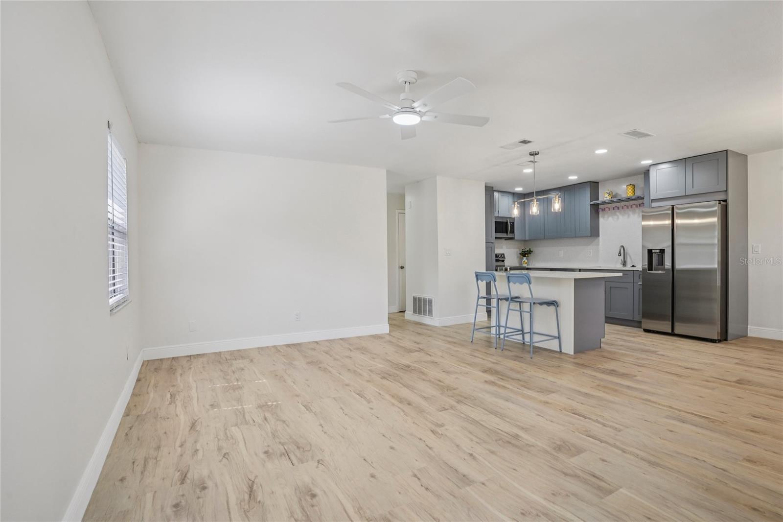 Image 6 of 32 For 1404 Davidson Street