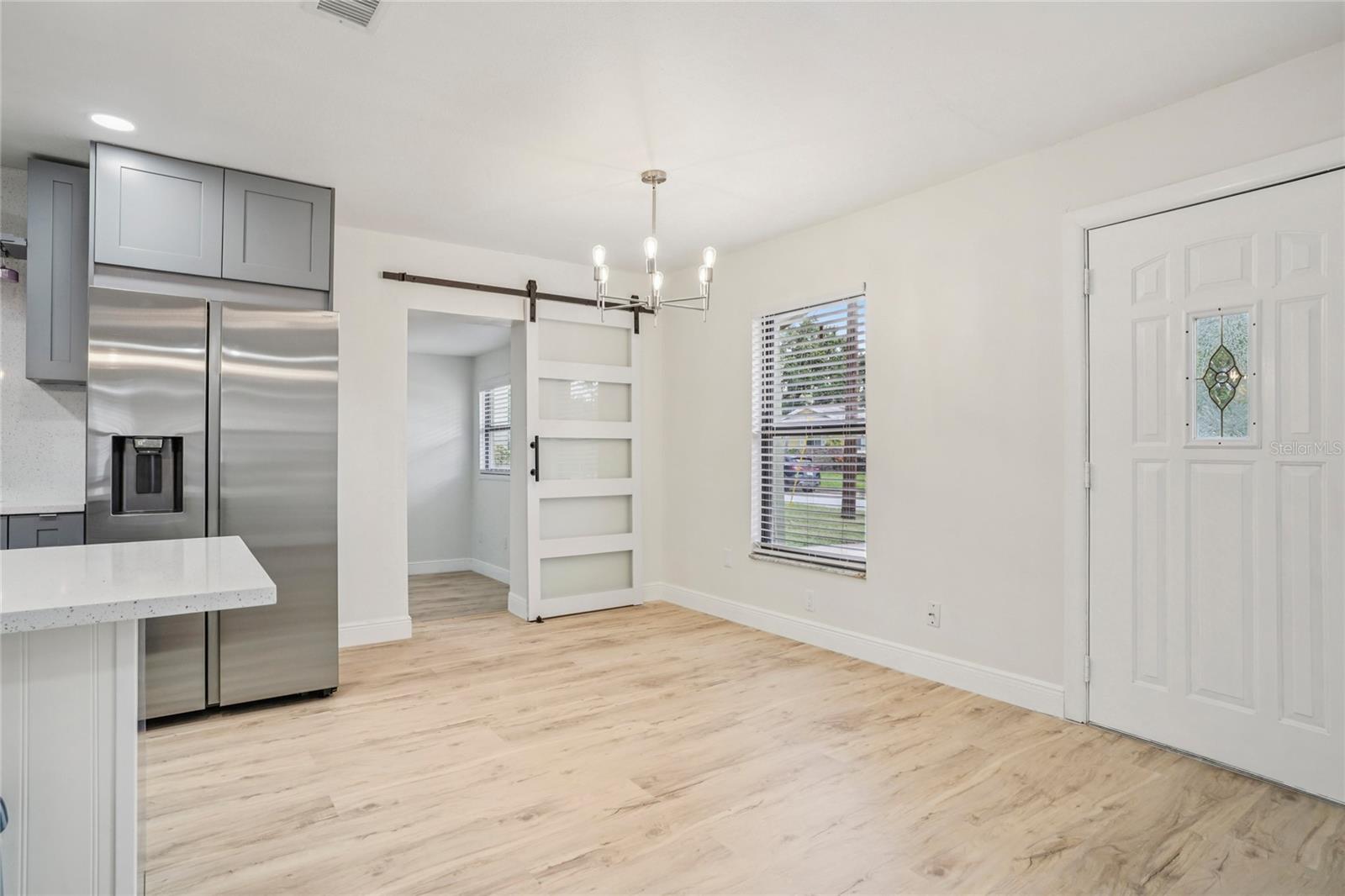 Image 7 of 32 For 1404 Davidson Street