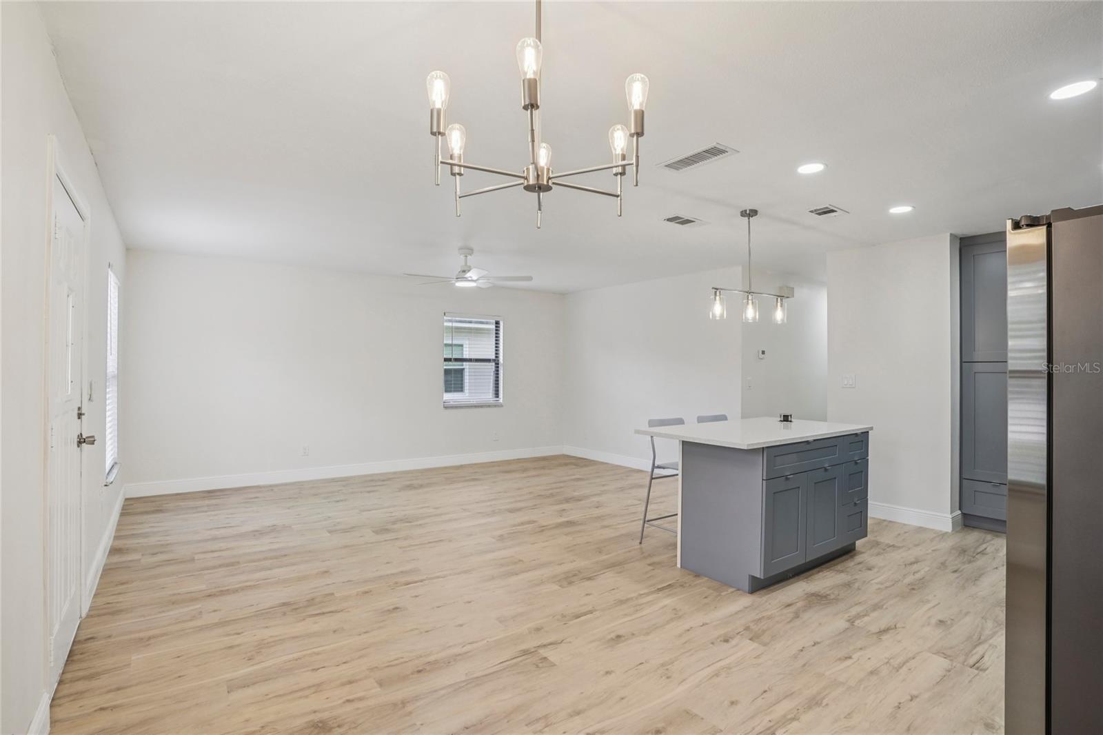 Image 8 of 32 For 1404 Davidson Street