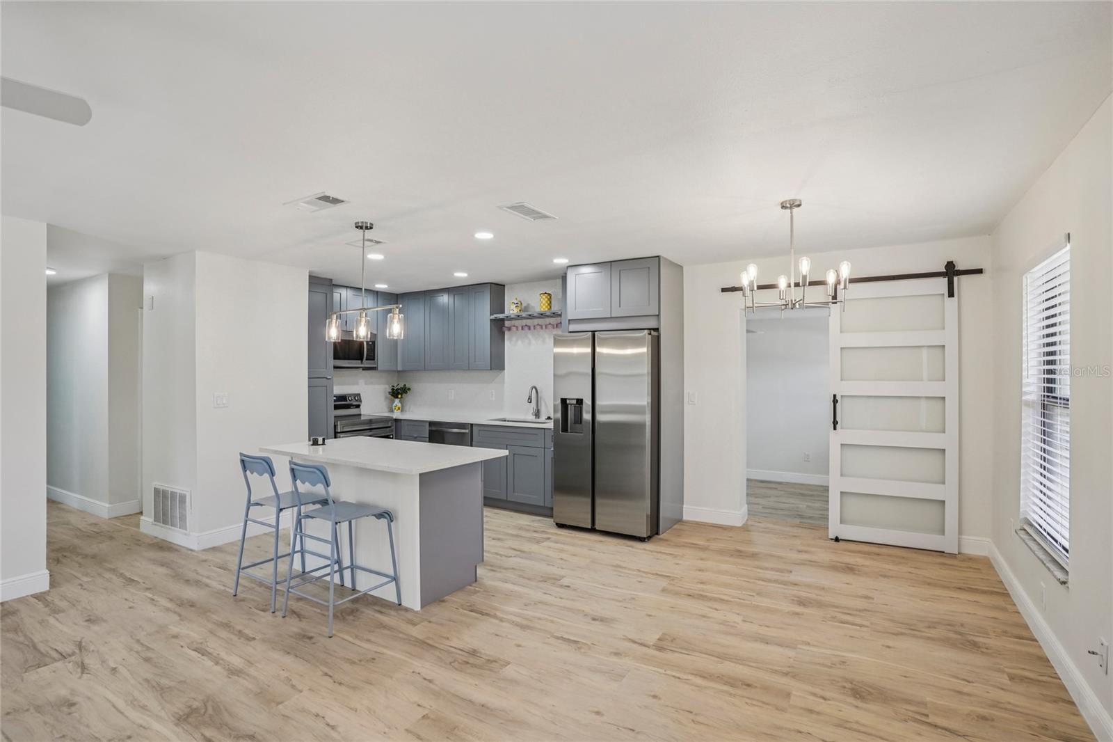 Image 9 of 32 For 1404 Davidson Street