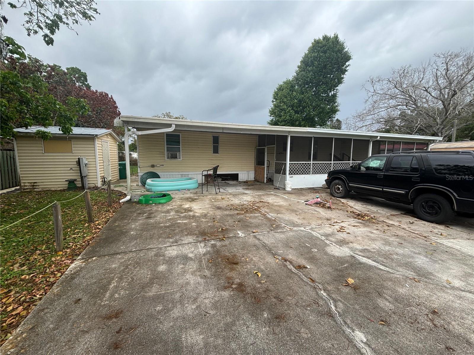 Image 3 of 6 For 3211 34th Avenue