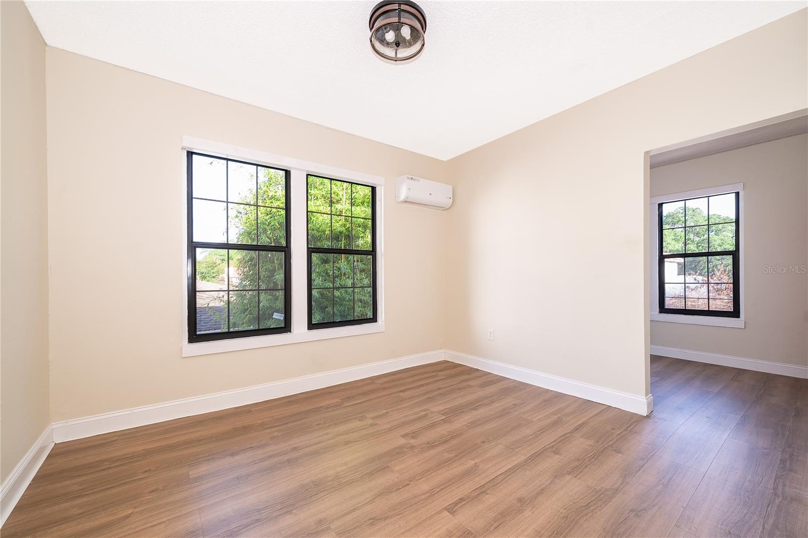 Image 9 of 13 For 601 Delaney Park Drive 4