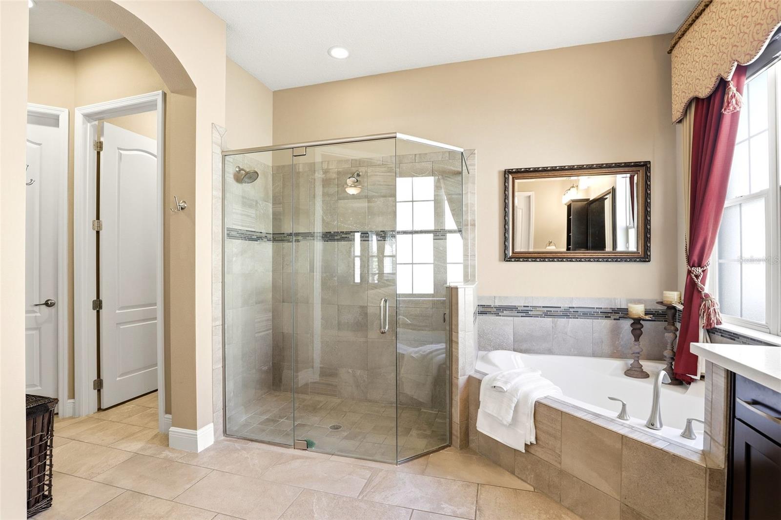 Image 38 of 78 For 3955 Equine Cove