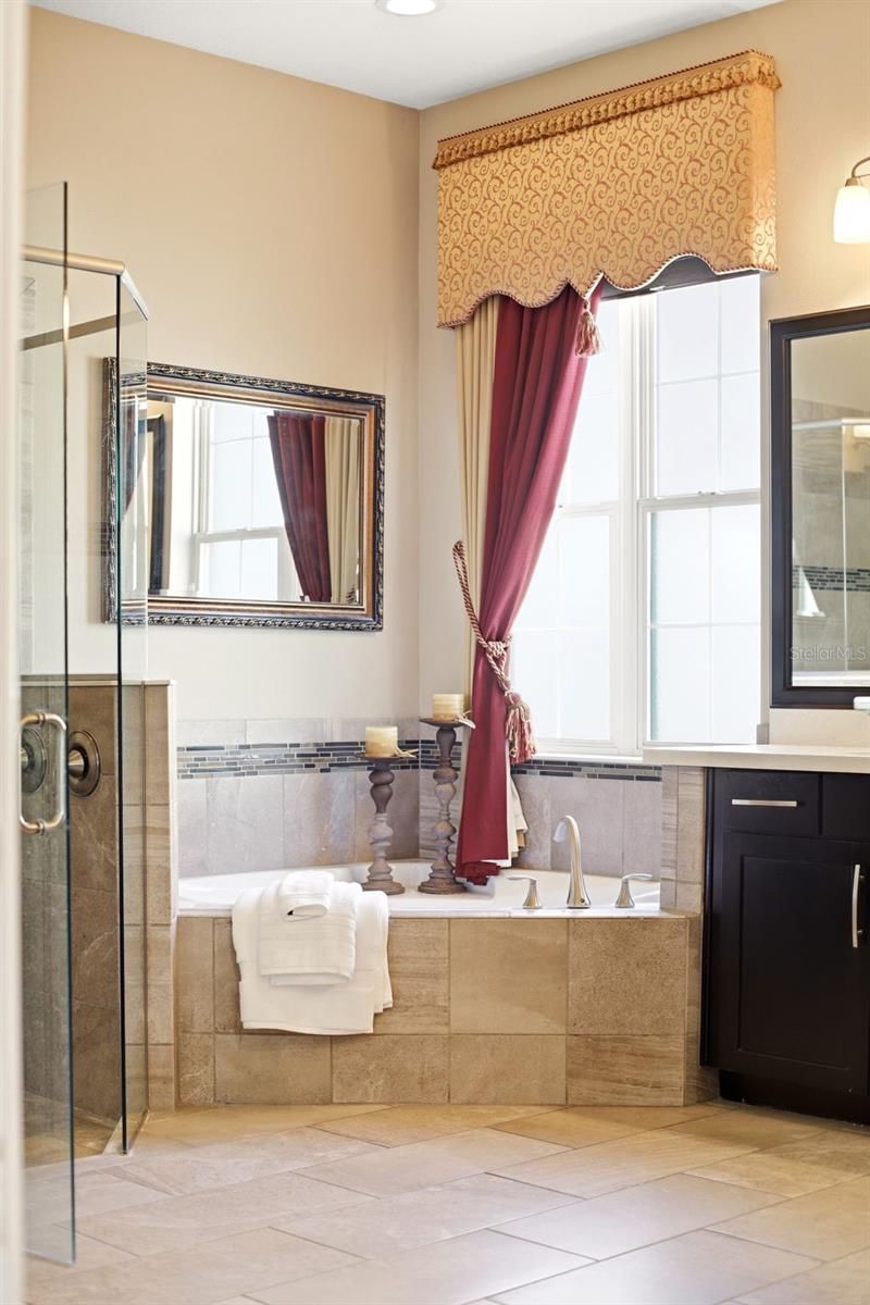 Image 39 of 78 For 3955 Equine Cove