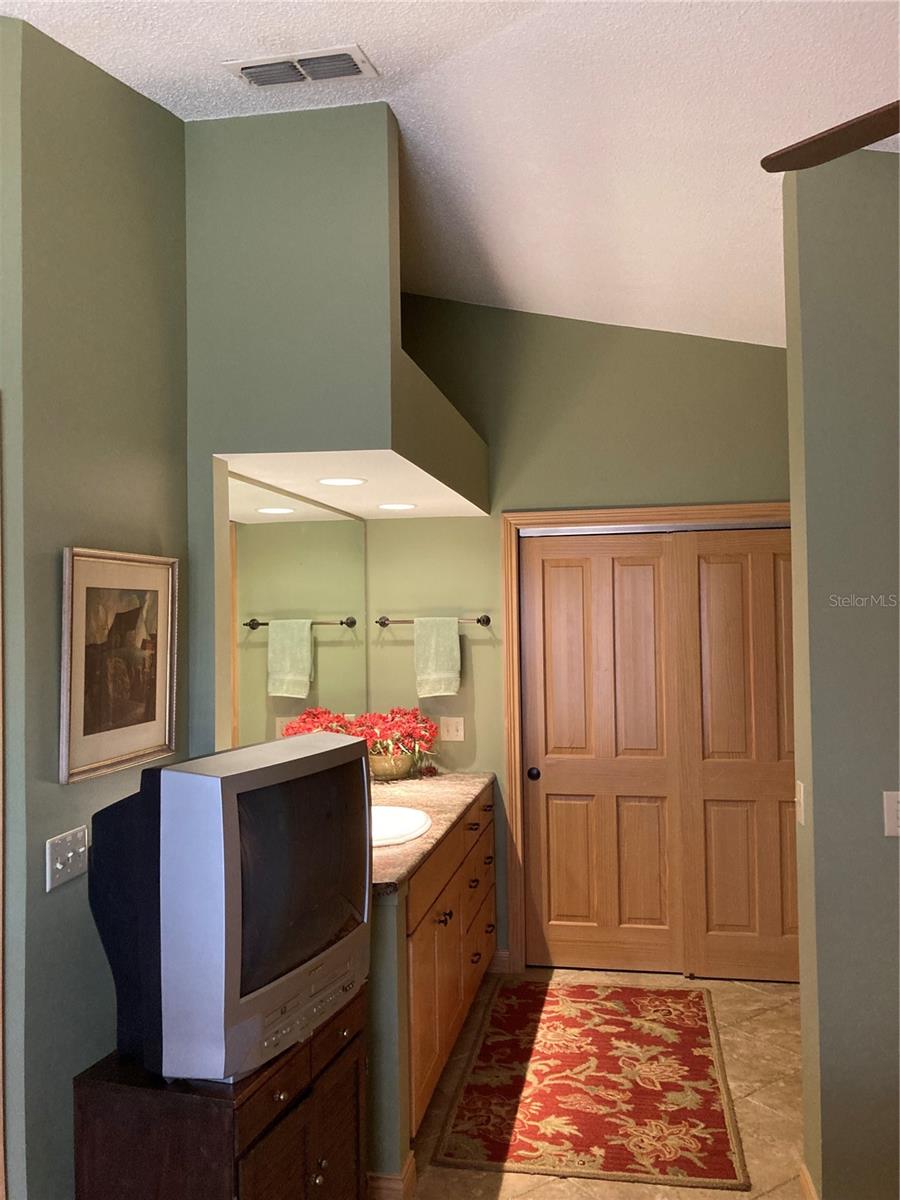 Image 20 of 31 For 7516 Sugar Bend Drive 7516