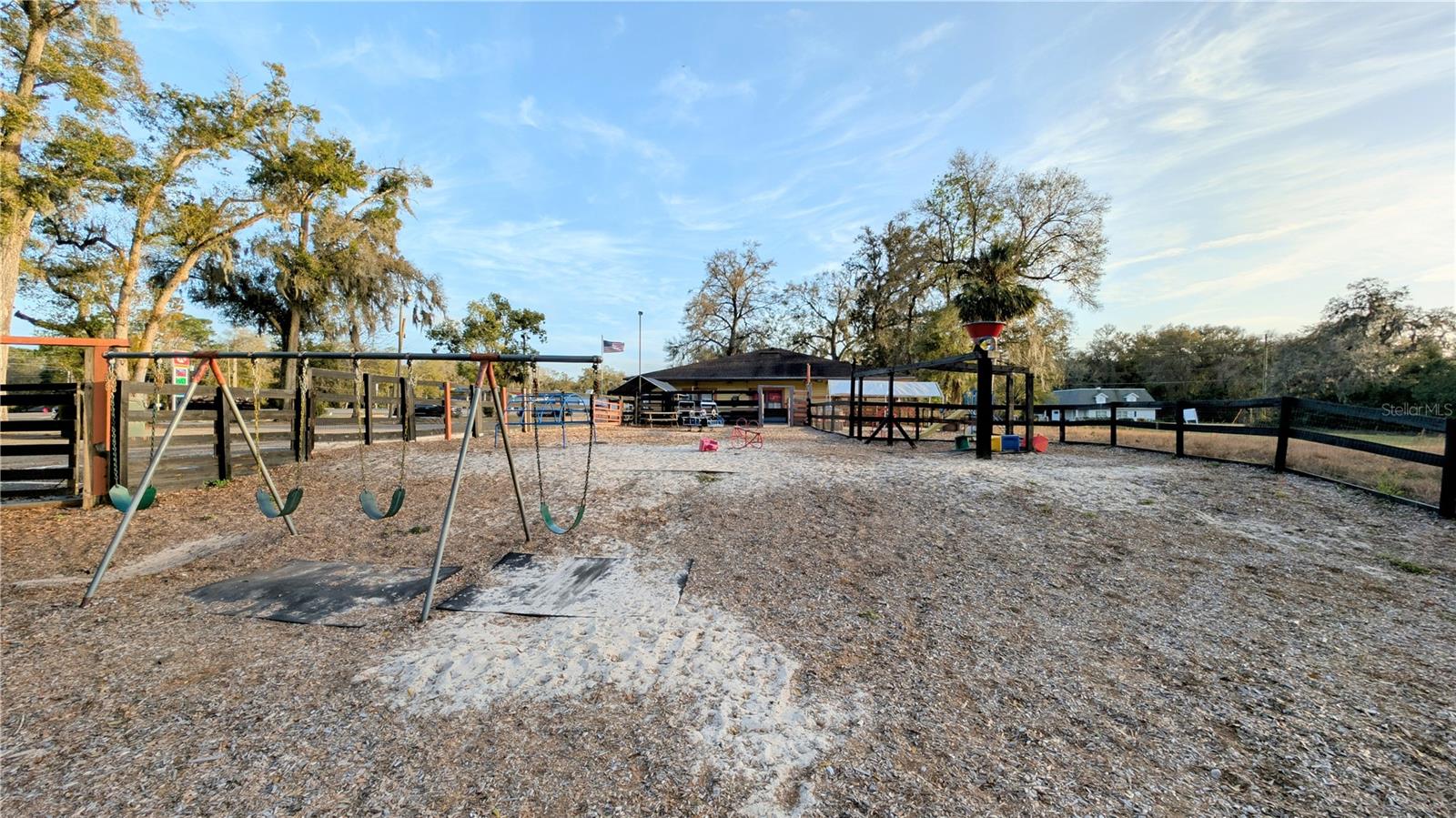 Image 17 of 25 For 25541 Sorrento Avenue