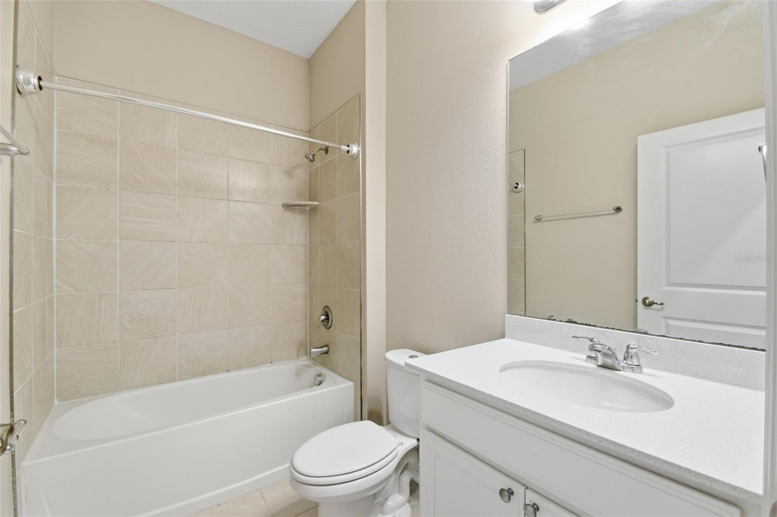 Image 34 of 47 For 480 Daylily Boulevard