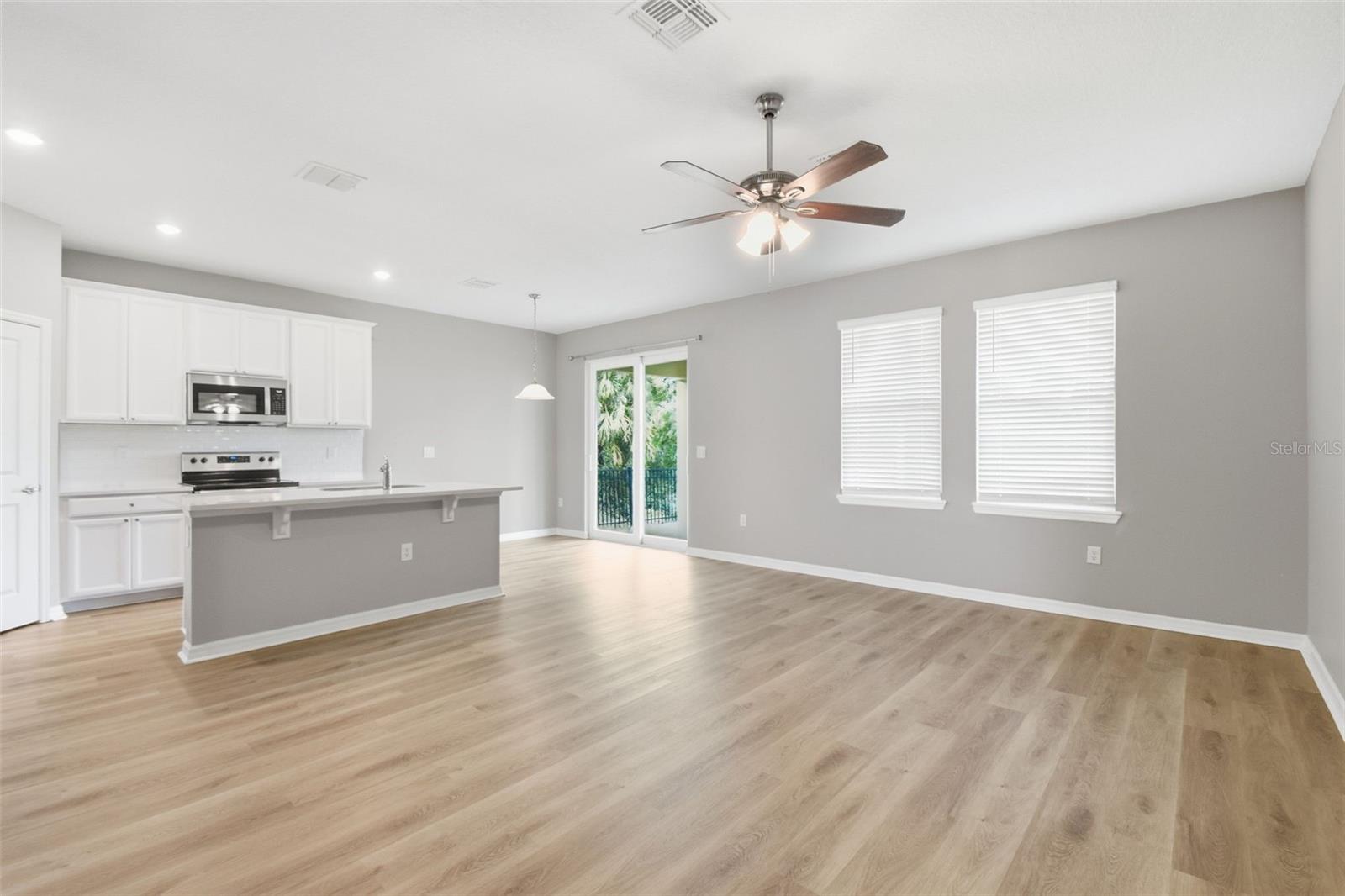 Image 8 of 47 For 480 Daylily Boulevard