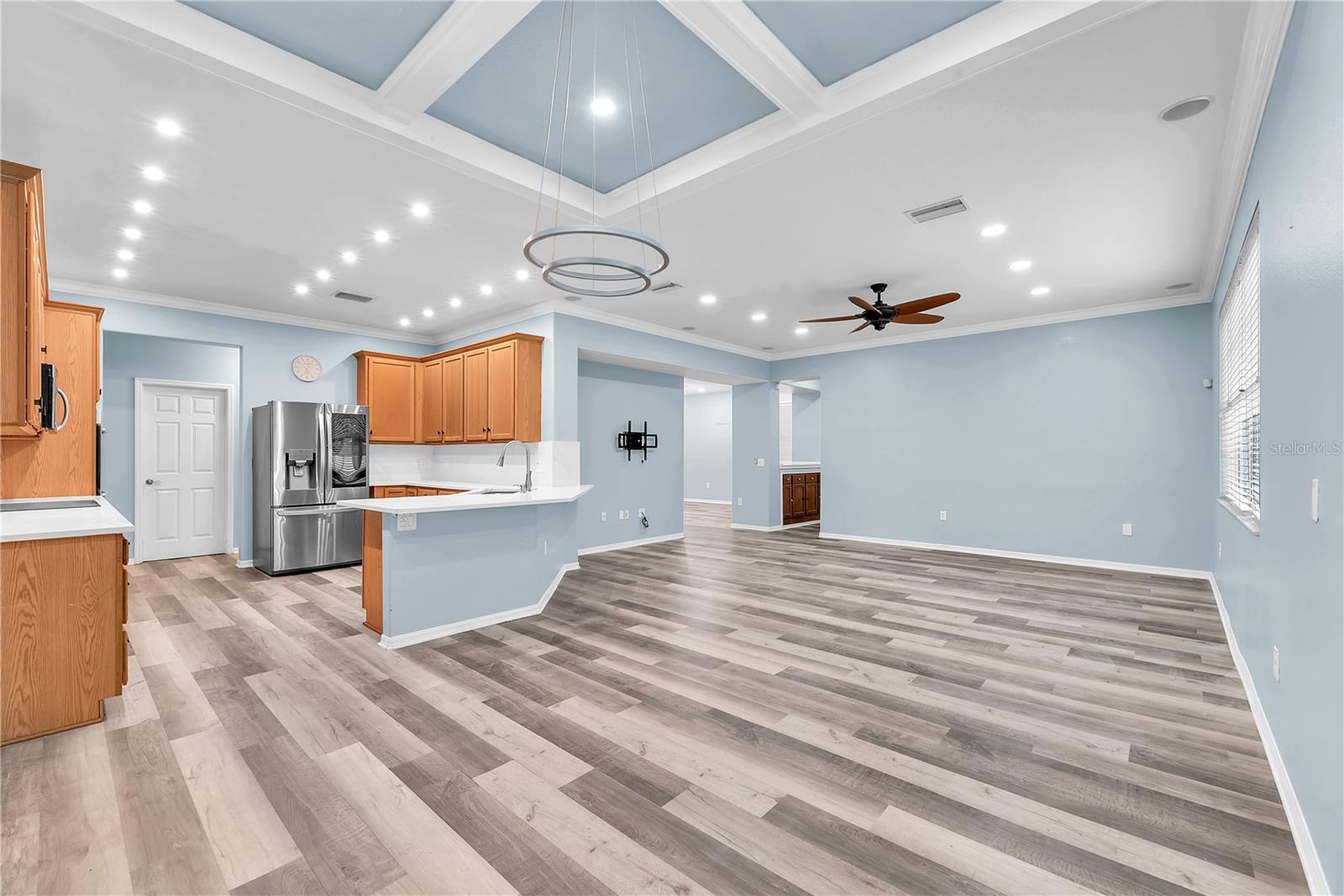 Image 16 of 40 For 10638 Dawns Light Drive