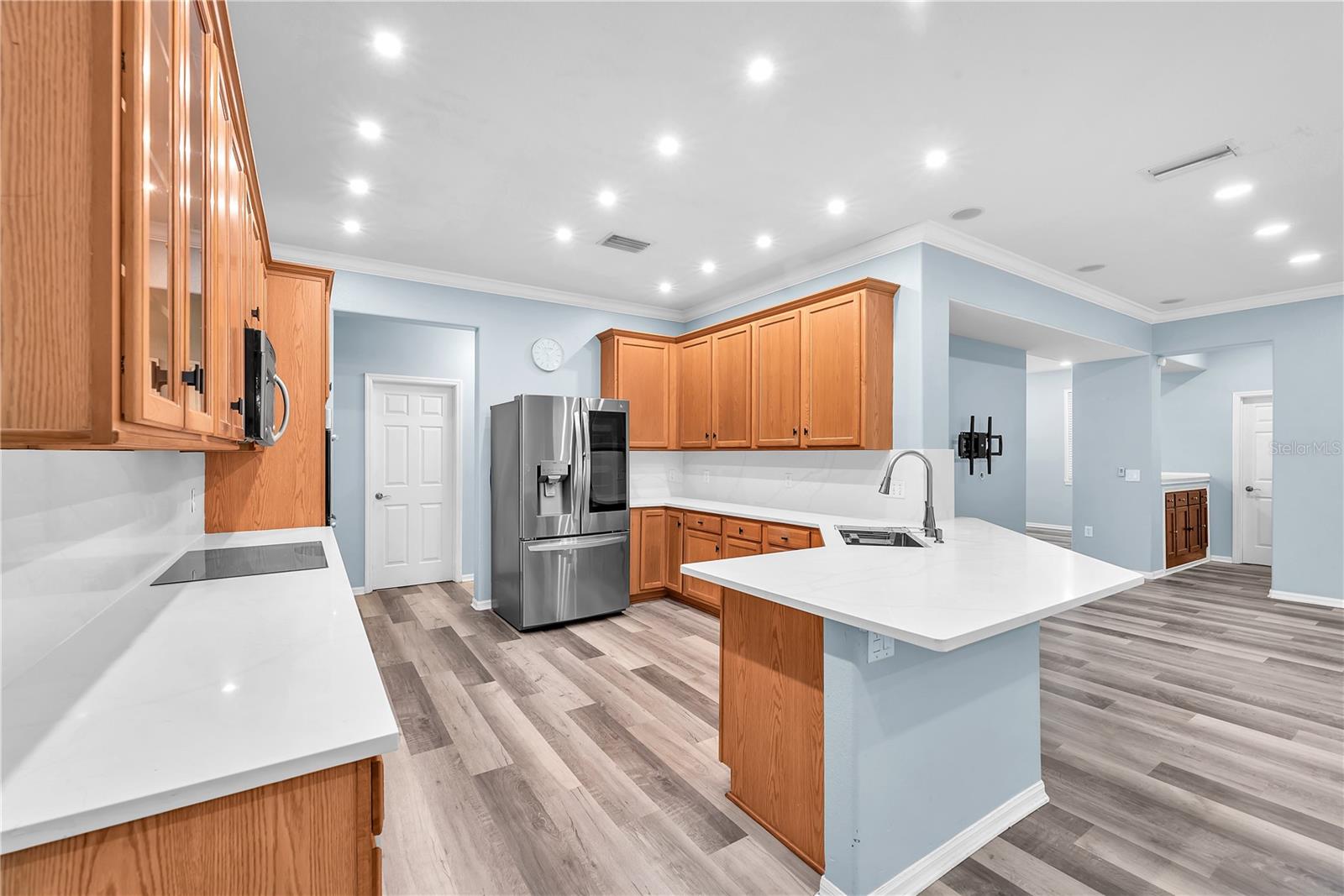 Image 17 of 40 For 10638 Dawns Light Drive