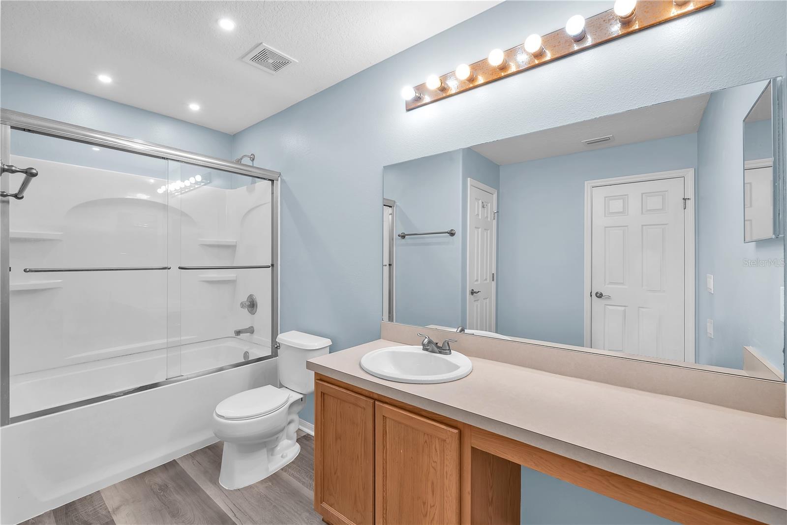 Image 28 of 40 For 10638 Dawns Light Drive