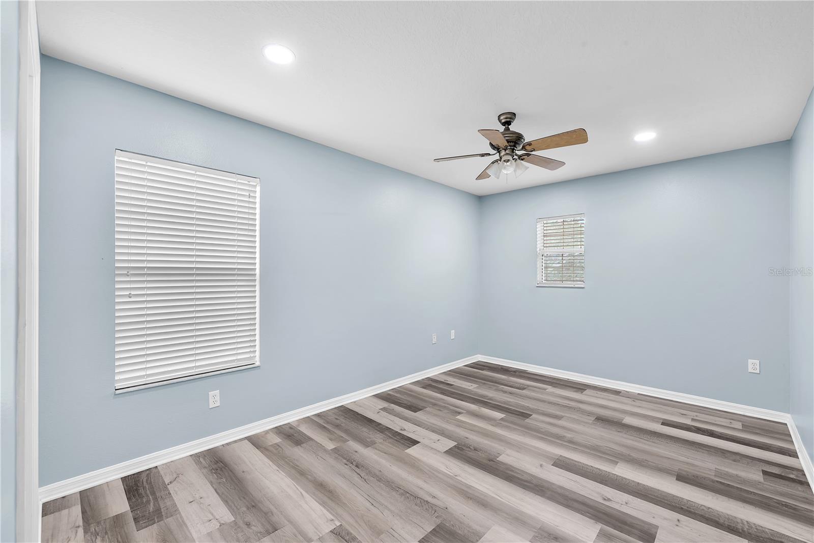 Image 30 of 40 For 10638 Dawns Light Drive