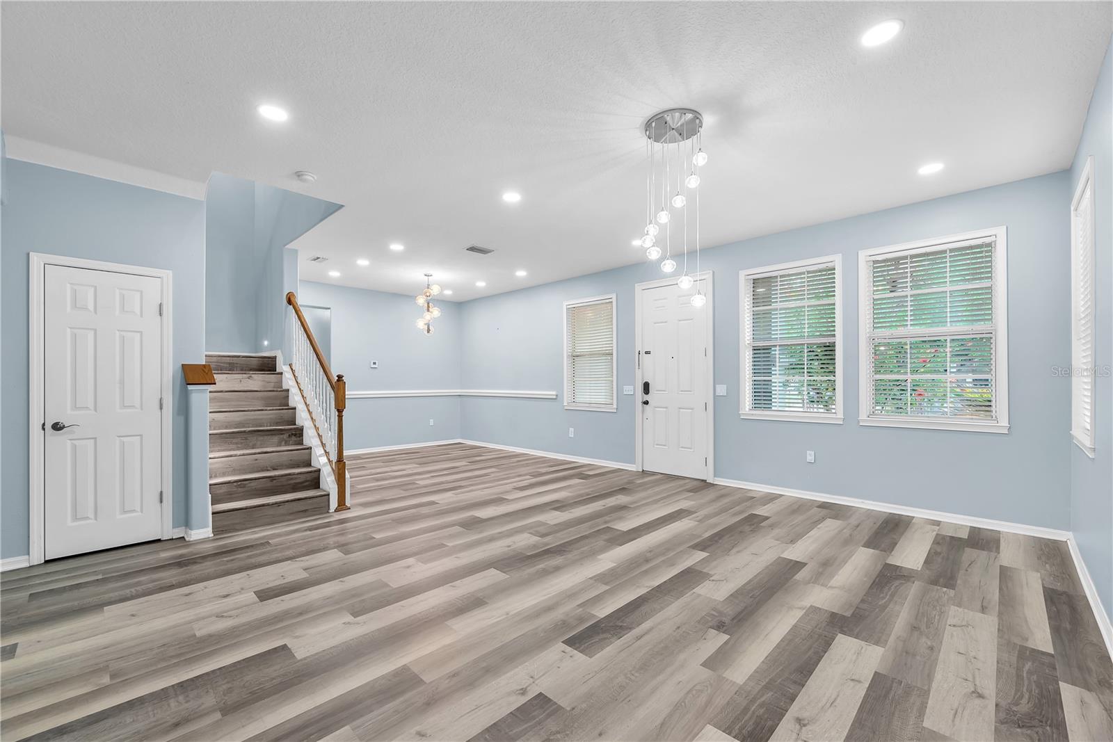 Image 9 of 40 For 10638 Dawns Light Drive