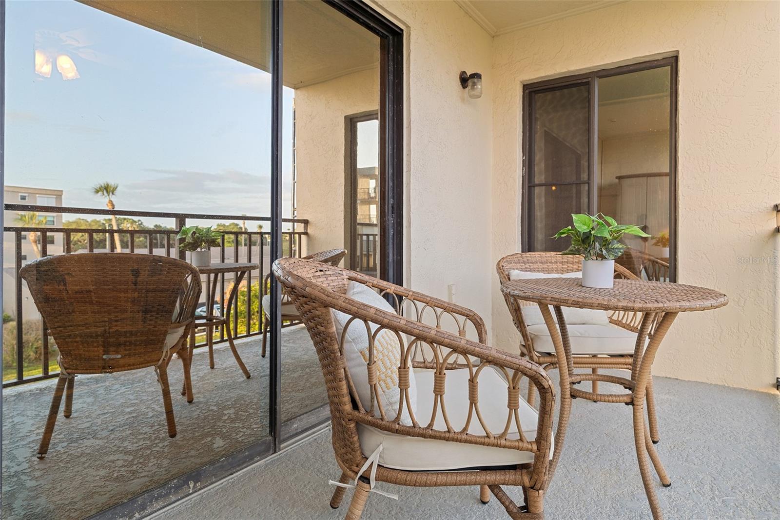 Image 14 of 30 For 200 International Drive  815