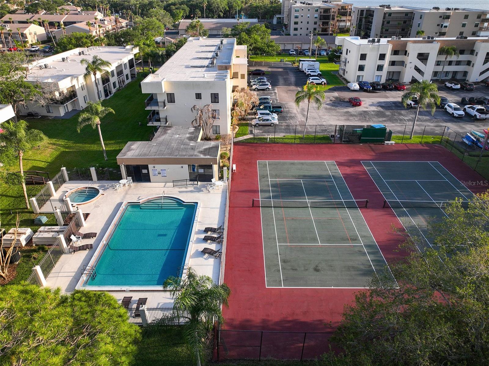 Image 27 of 30 For 200 International Drive  815