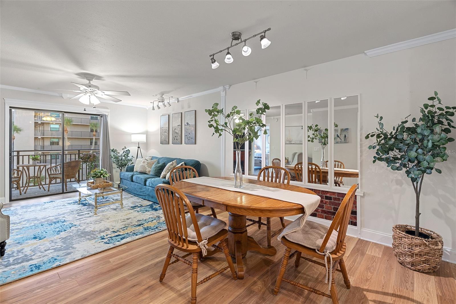 Image 9 of 30 For 200 International Drive  815