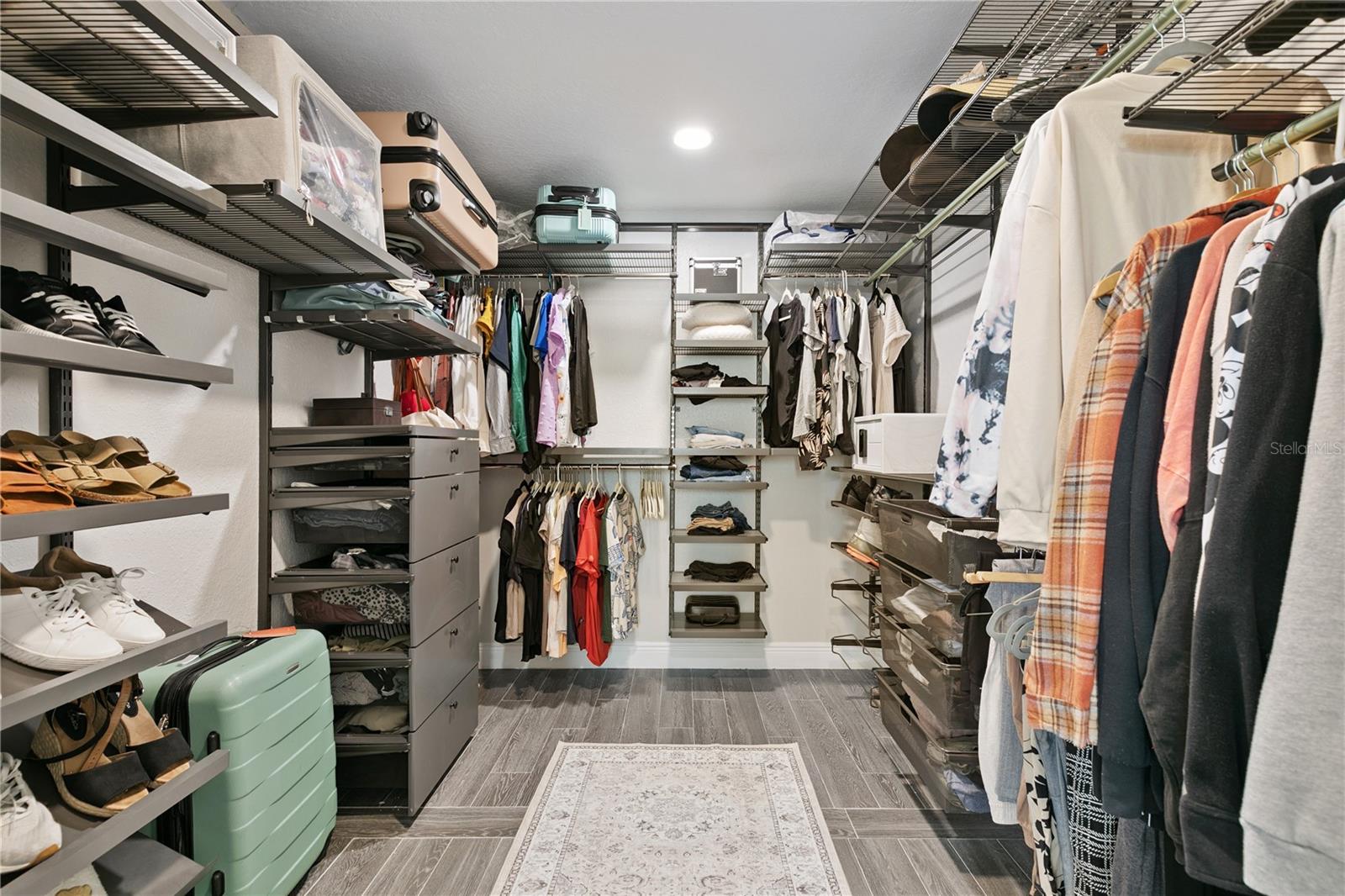 Image 15 of 36 For 103 Spanish Oak Lane