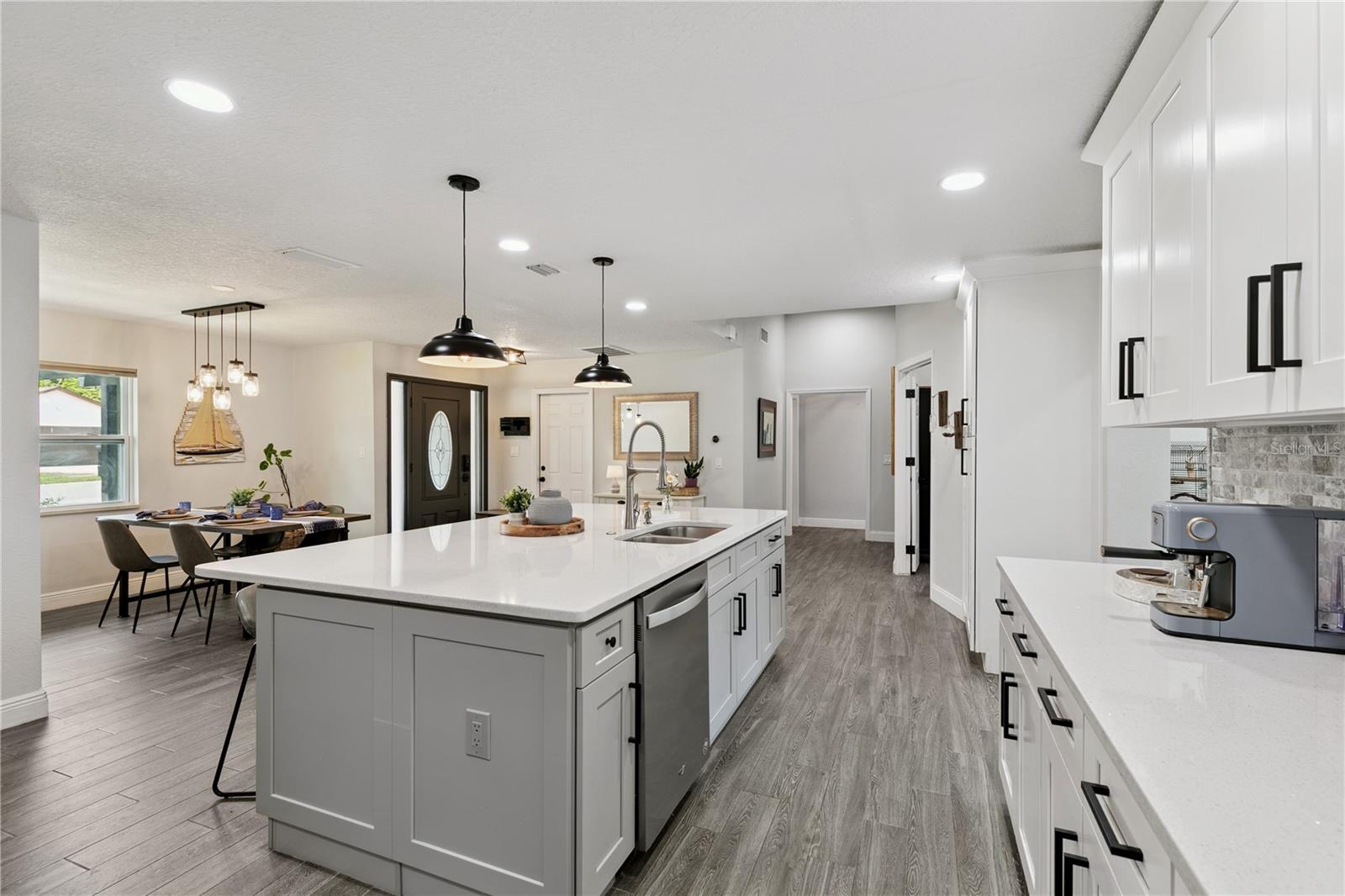 Image 8 of 36 For 103 Spanish Oak Lane