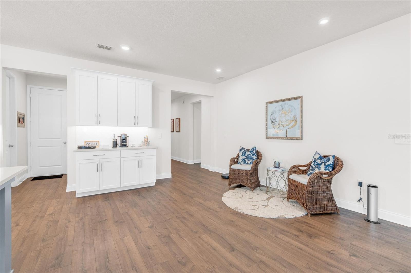 Image 22 of 51 For 752 Annabell Ridge Road