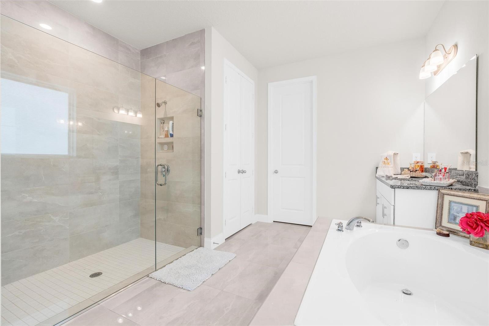 Image 26 of 51 For 752 Annabell Ridge Road