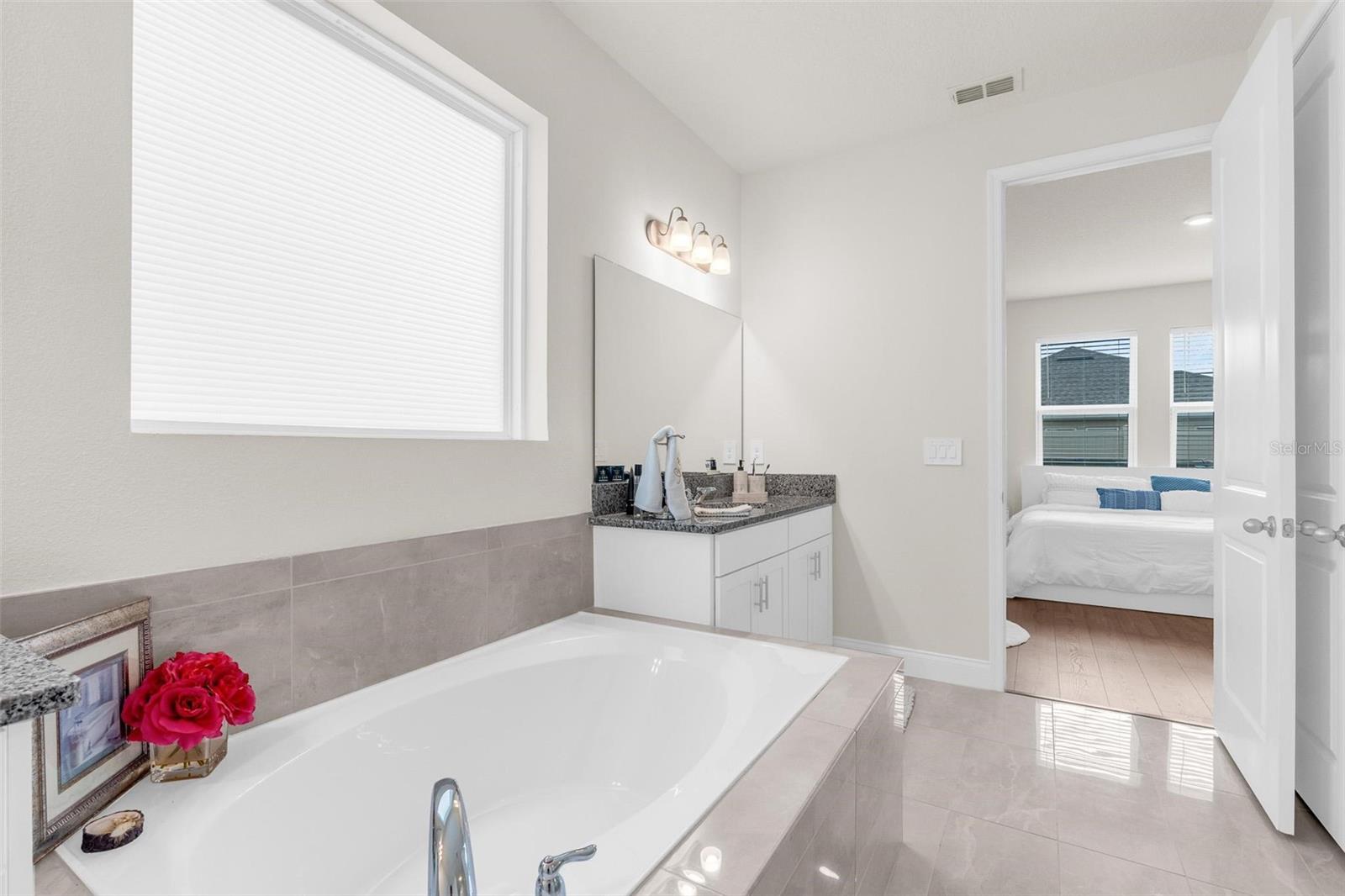 Image 27 of 51 For 752 Annabell Ridge Road