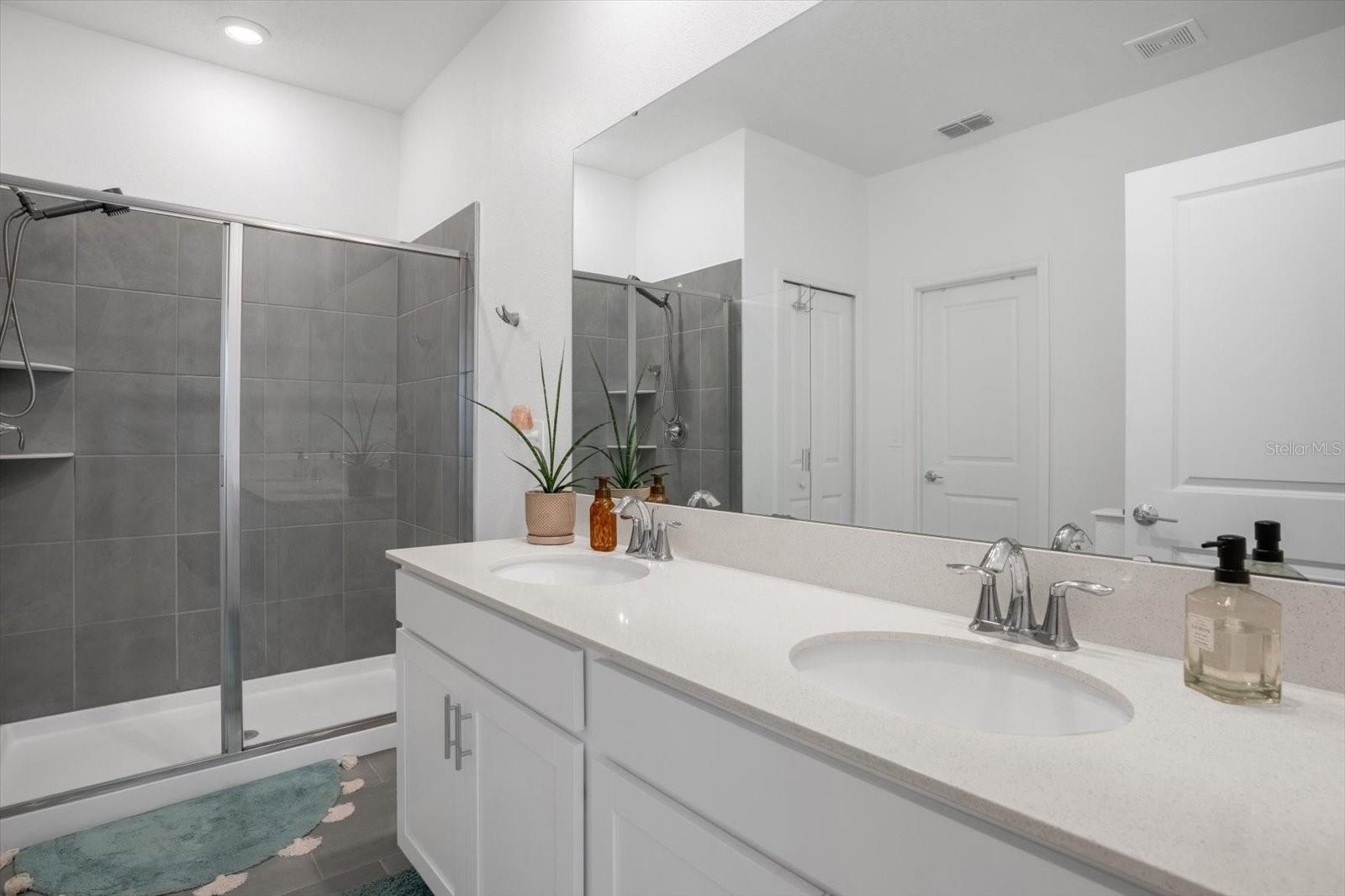 Image 23 of 30 For 1820 Church Lake Street