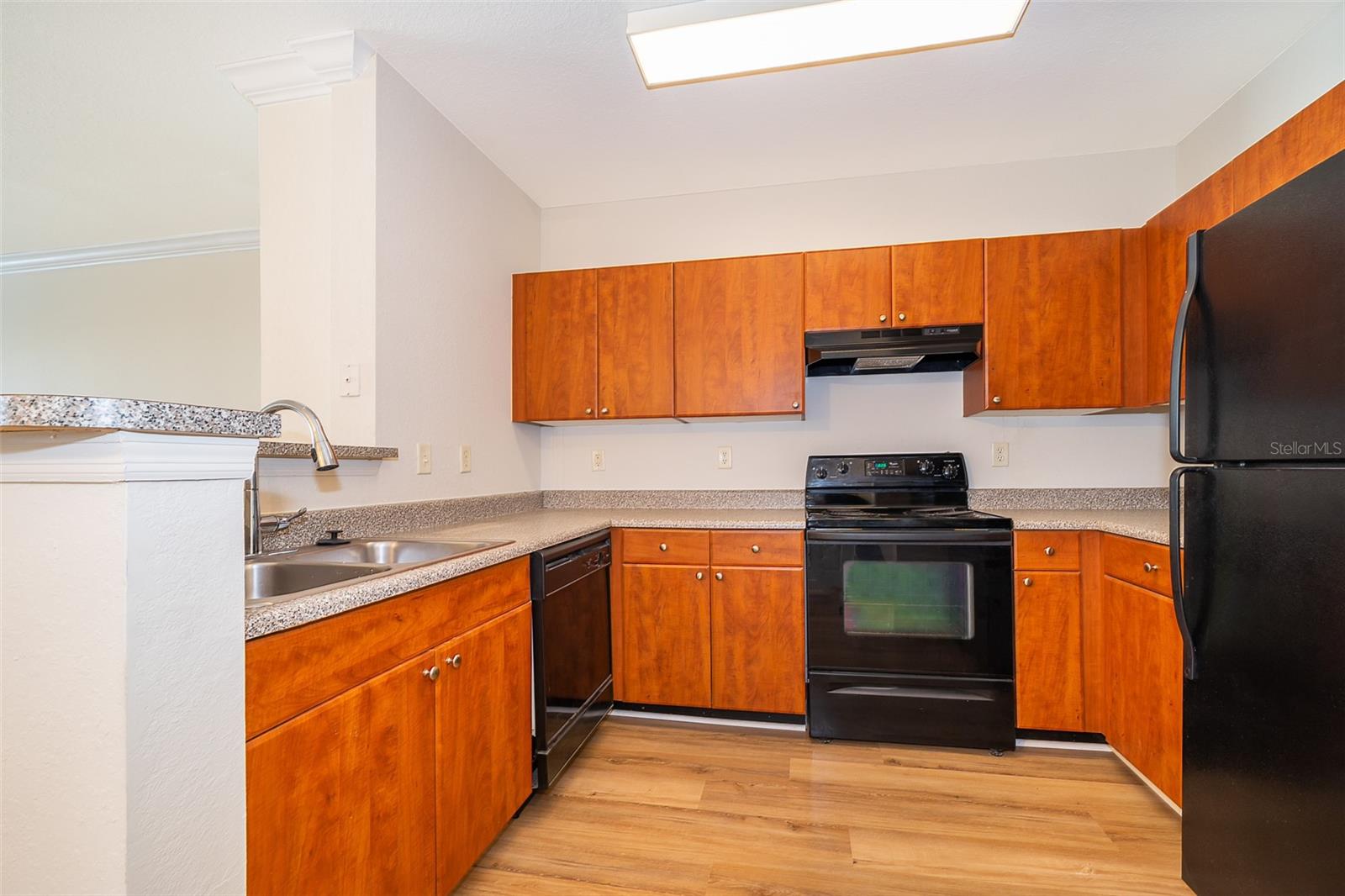 Image 11 of 32 For 204 South Street 5054