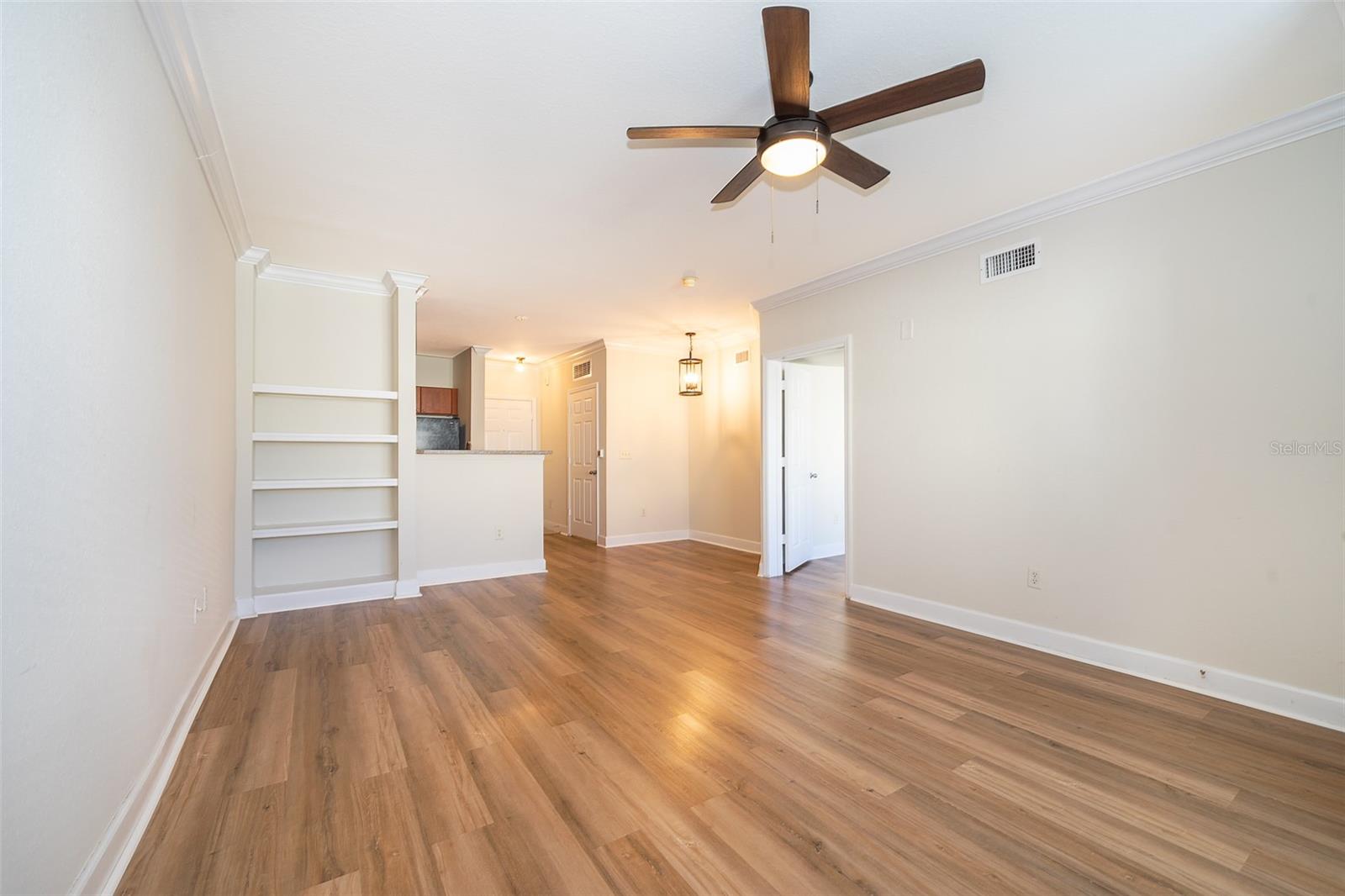 Image 17 of 32 For 204 South Street 5054