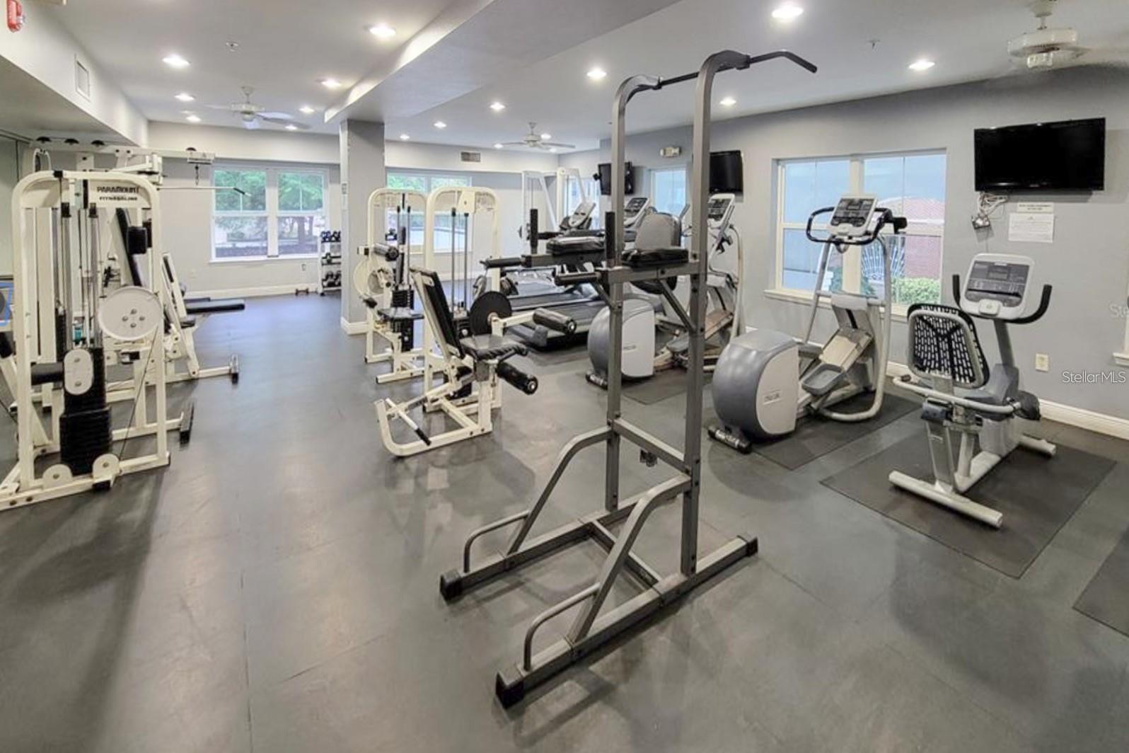 Image 27 of 32 For 204 South Street 5054