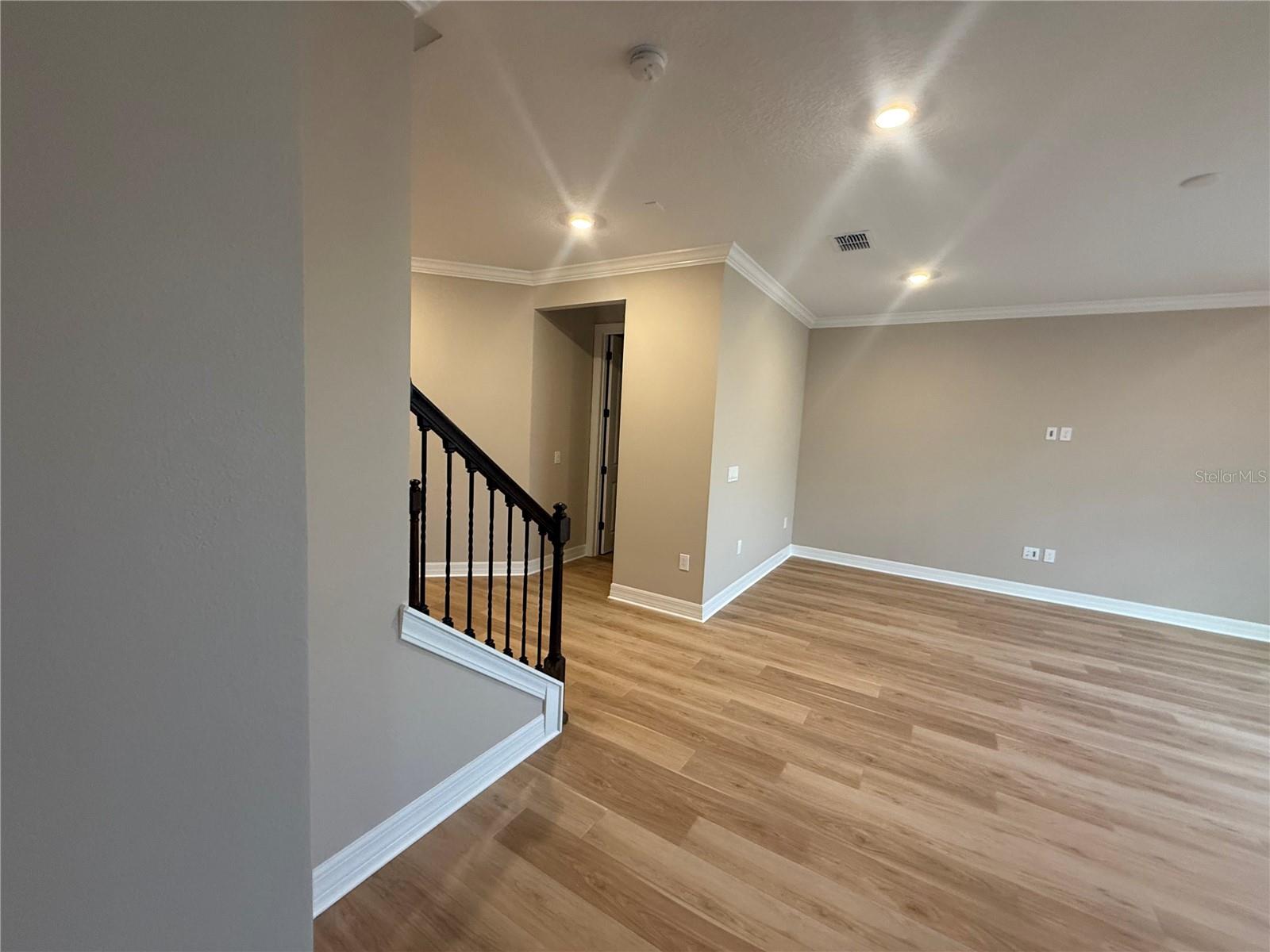 Image 10 of 47 For 455 Winter Grove Boulevard