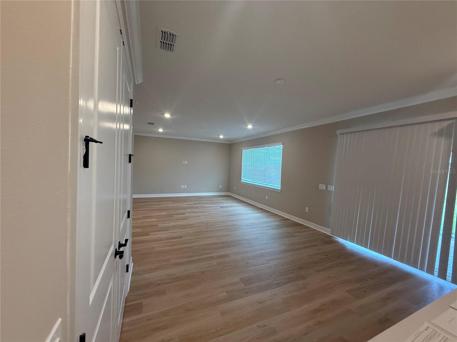 Image 12 of 47 For 455 Winter Grove Boulevard