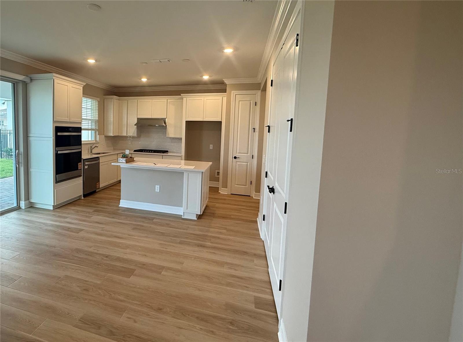 Image 14 of 47 For 455 Winter Grove Boulevard