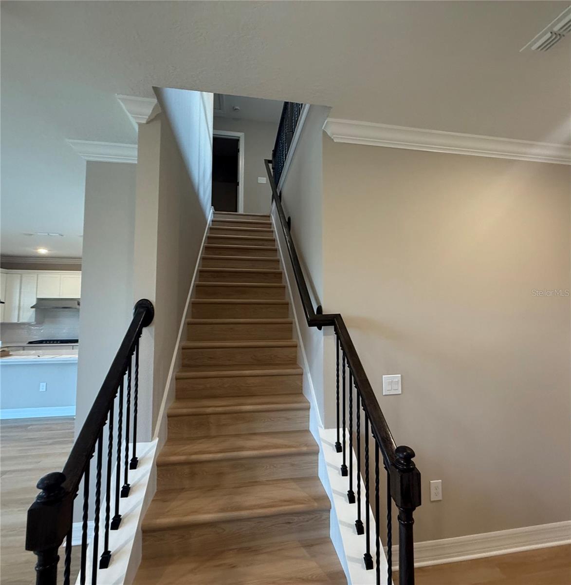 Image 16 of 47 For 455 Winter Grove Boulevard