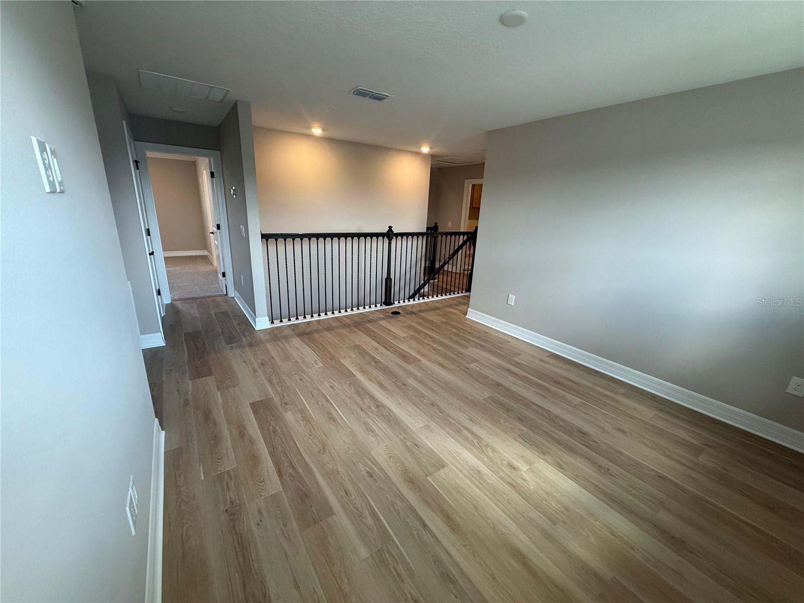 Image 20 of 47 For 455 Winter Grove Boulevard