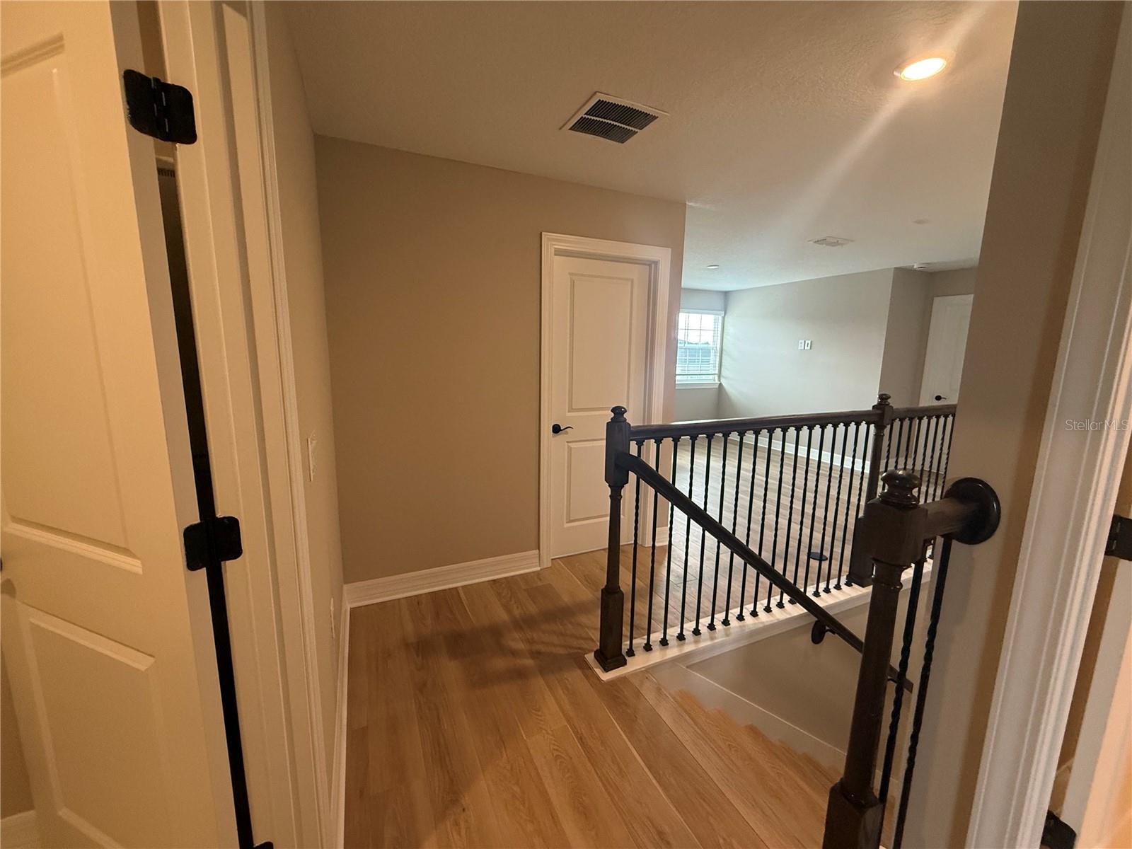 Image 21 of 47 For 455 Winter Grove Boulevard