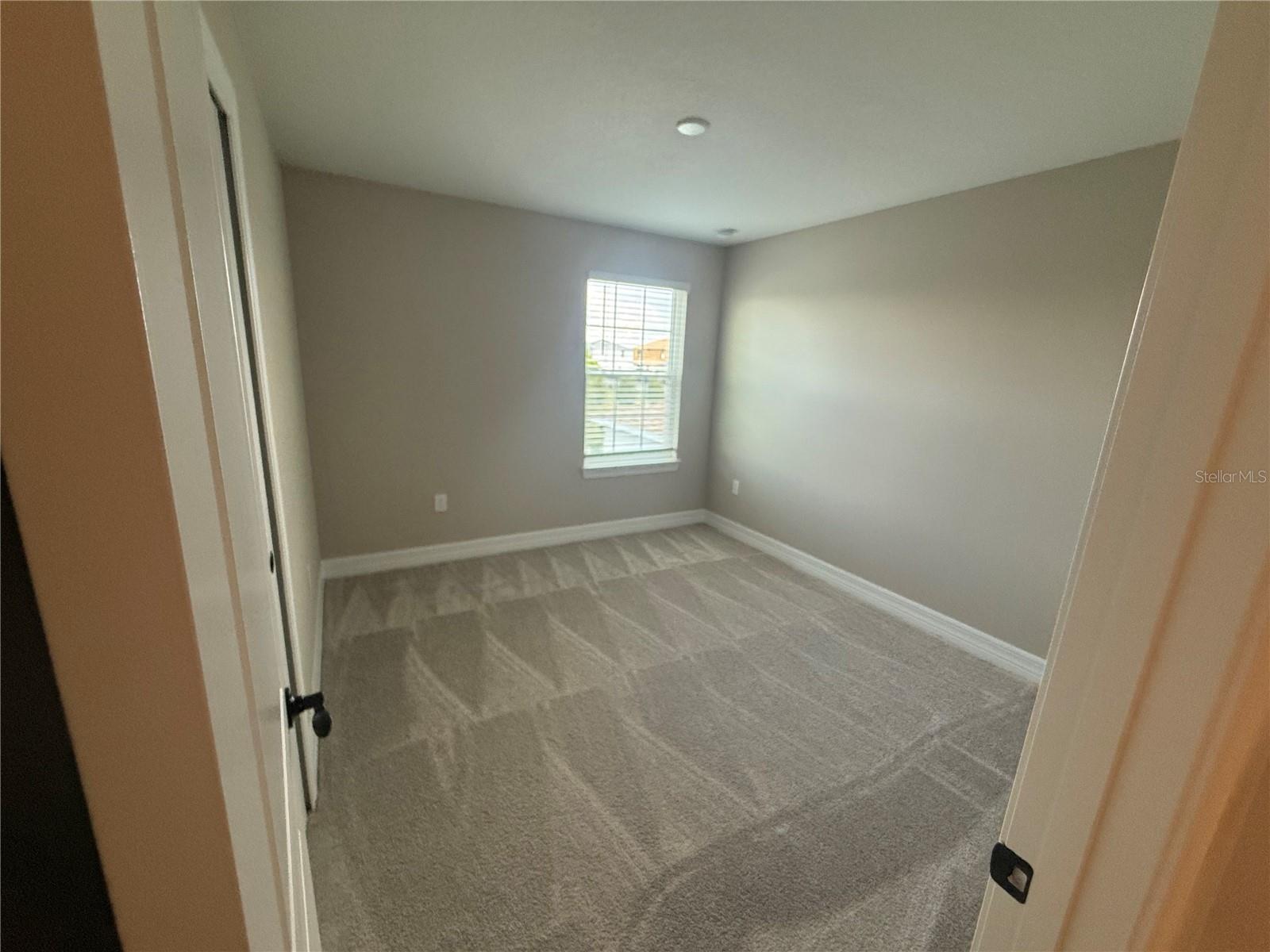 Image 24 of 47 For 455 Winter Grove Boulevard