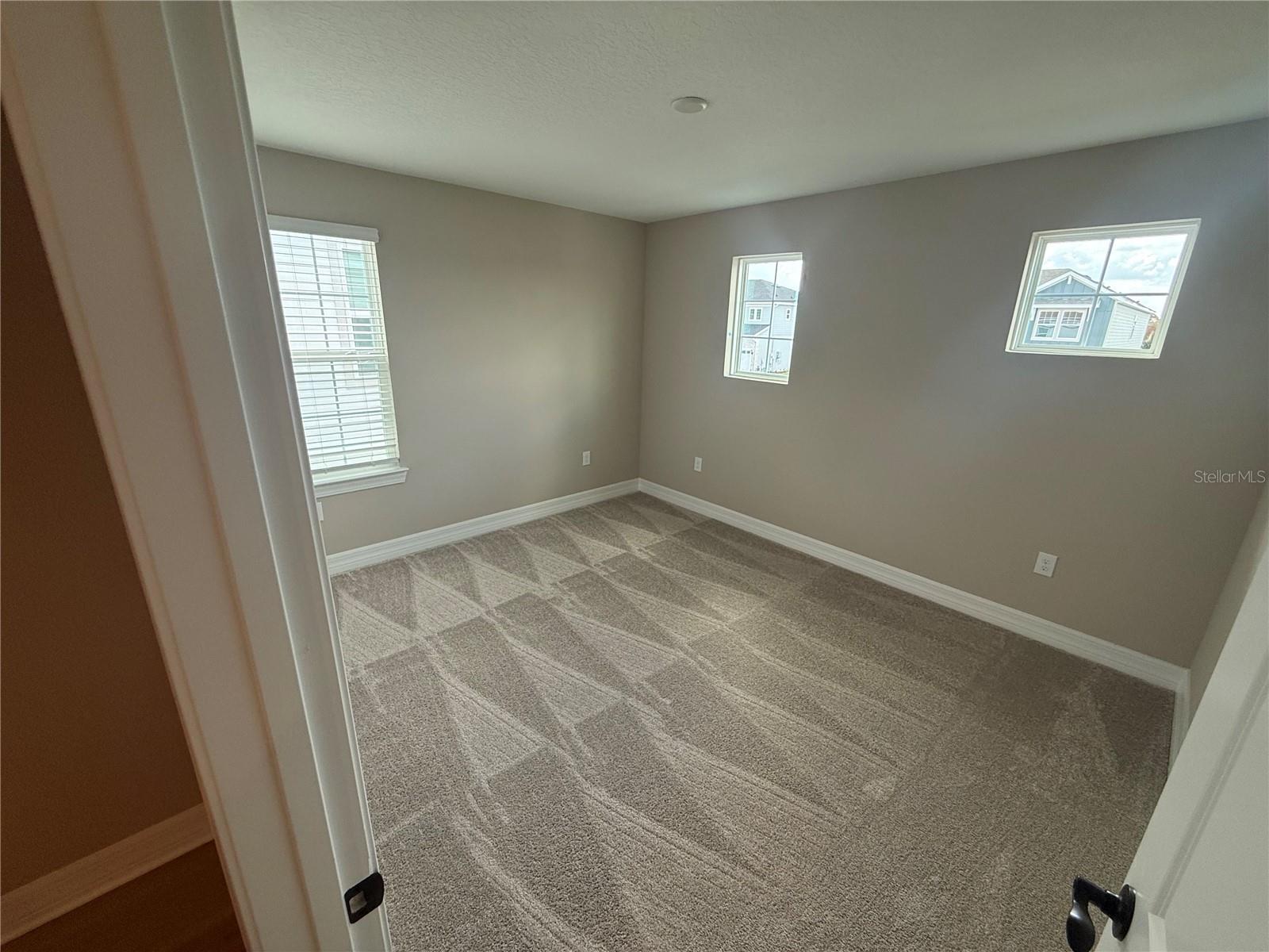 Image 26 of 47 For 455 Winter Grove Boulevard