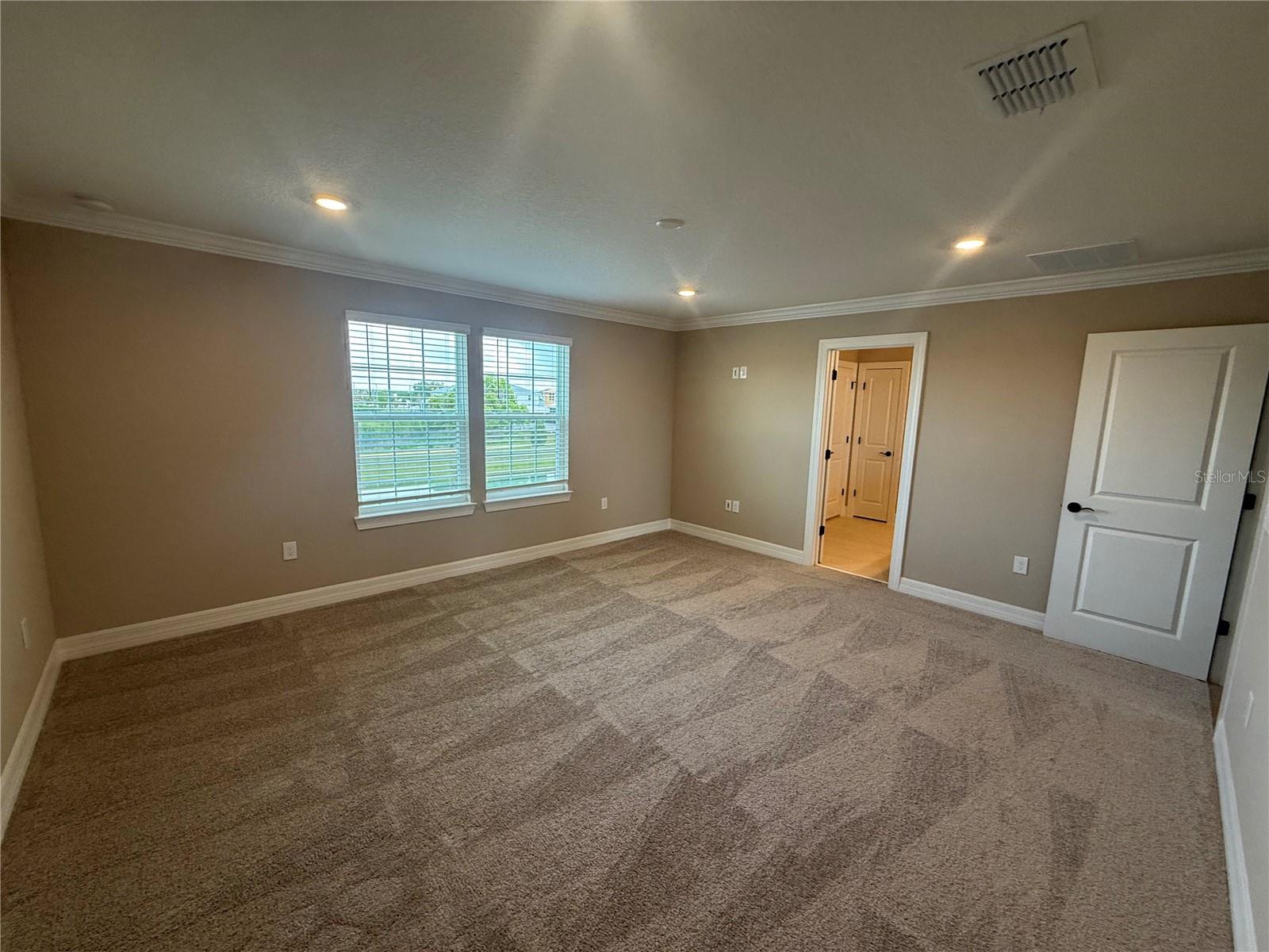 Image 33 of 47 For 455 Winter Grove Boulevard