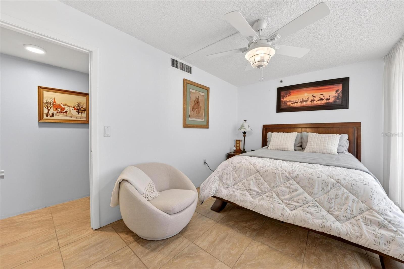 Image 42 of 71 For 3743 Atlantic Avenue 7a00