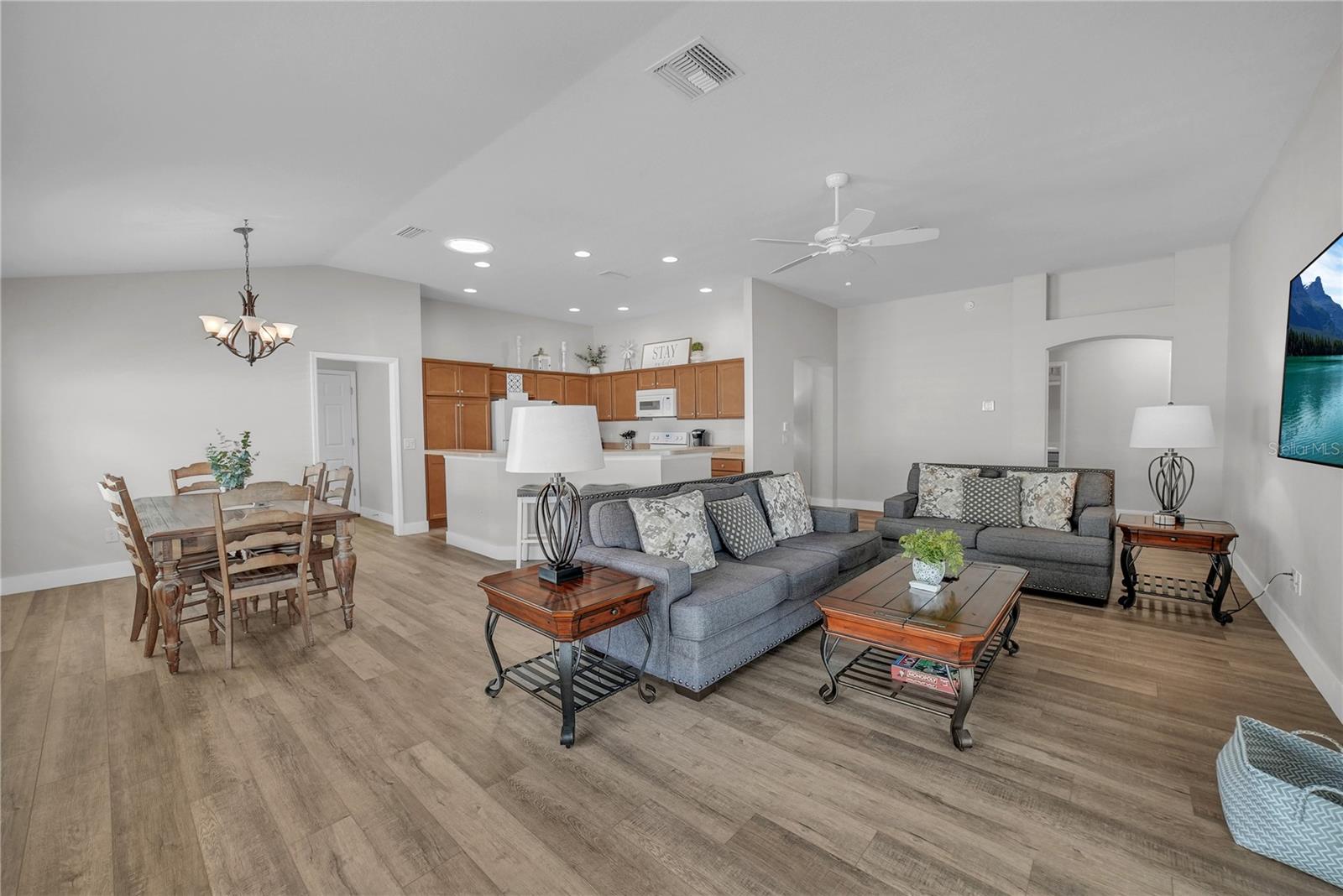 Image 16 of 61 For 2604 Alcade Place