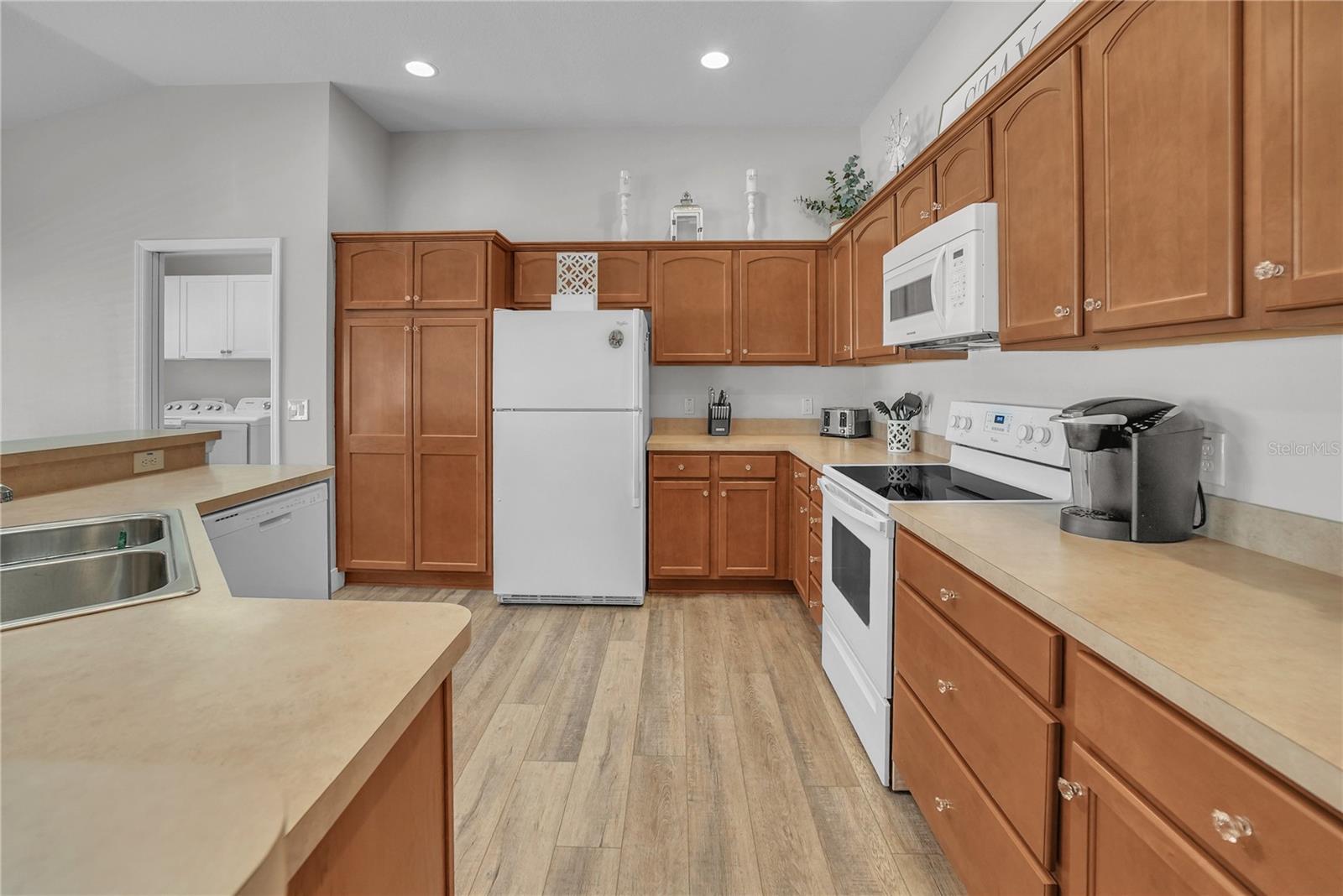 Image 18 of 61 For 2604 Alcade Place