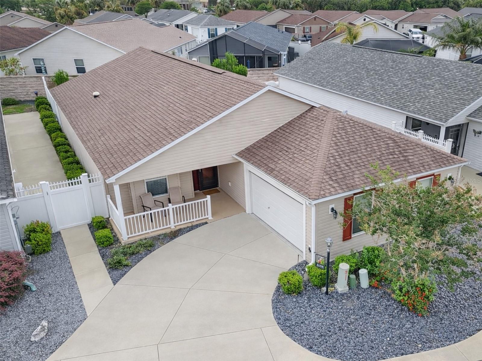 Image 6 of 61 For 2604 Alcade Place