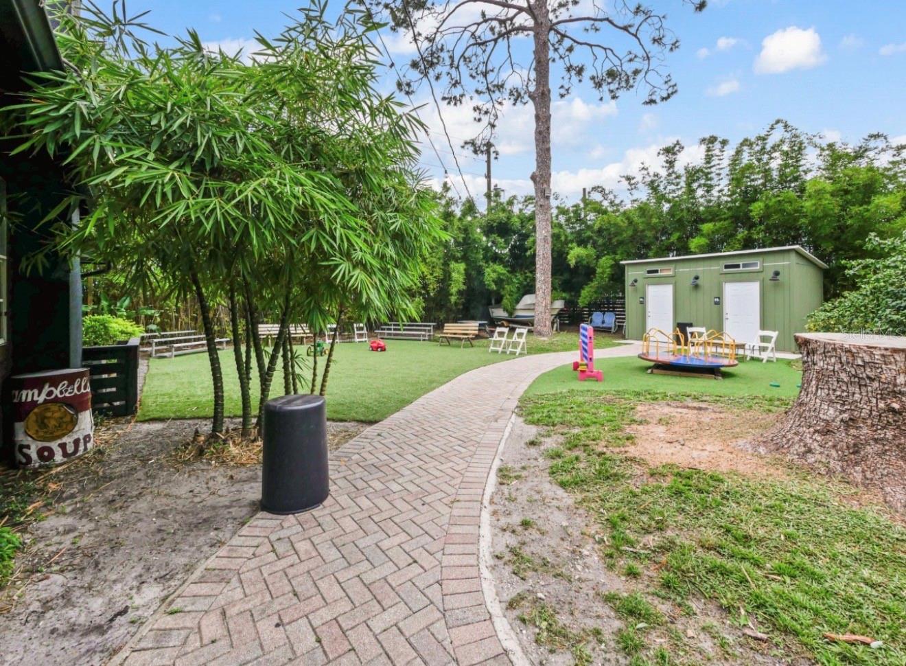 Image 7 of 20 For 4421 Edgewater Drive