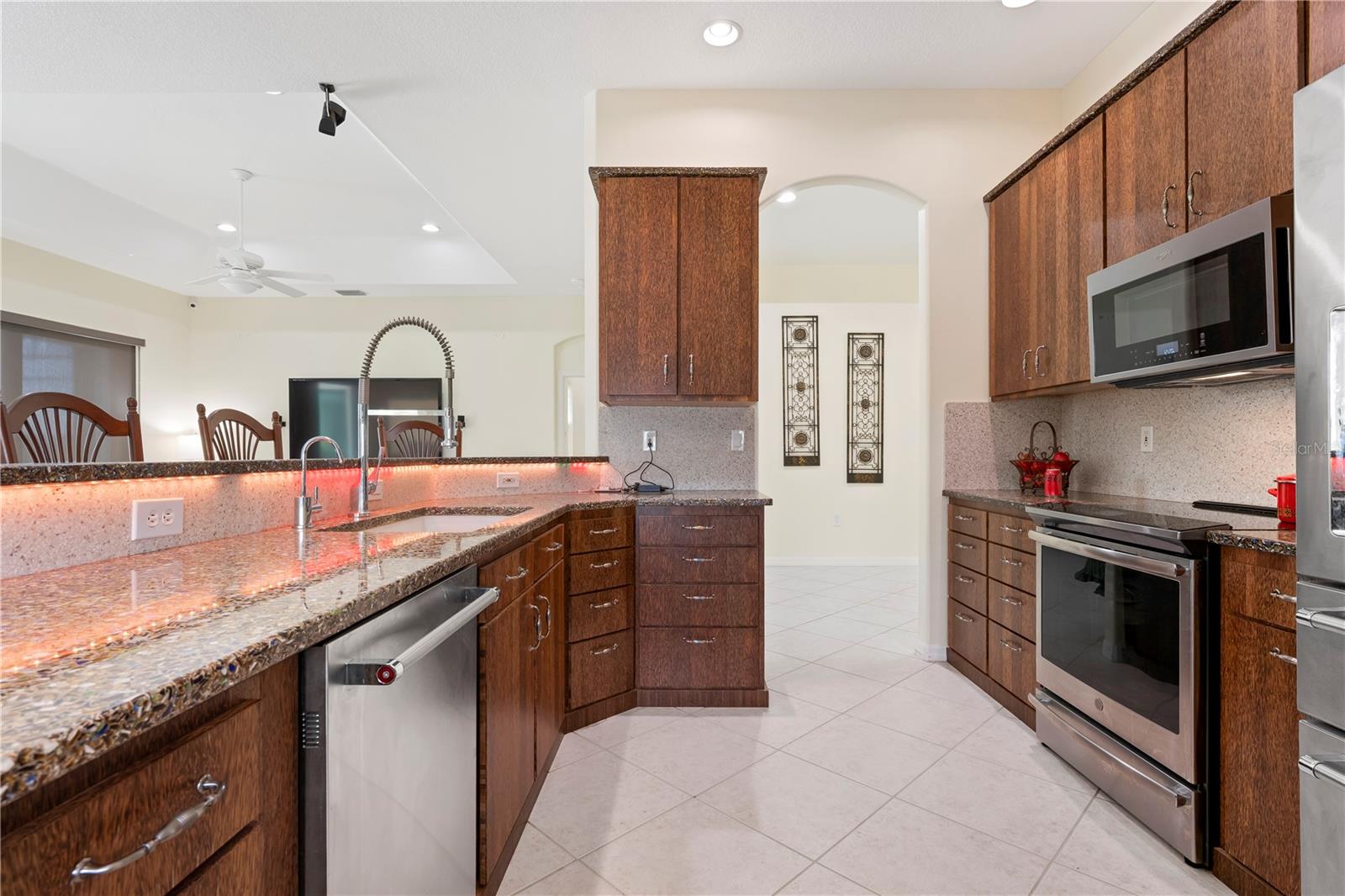 Image 10 of 49 For 7005 Goldrush Lane