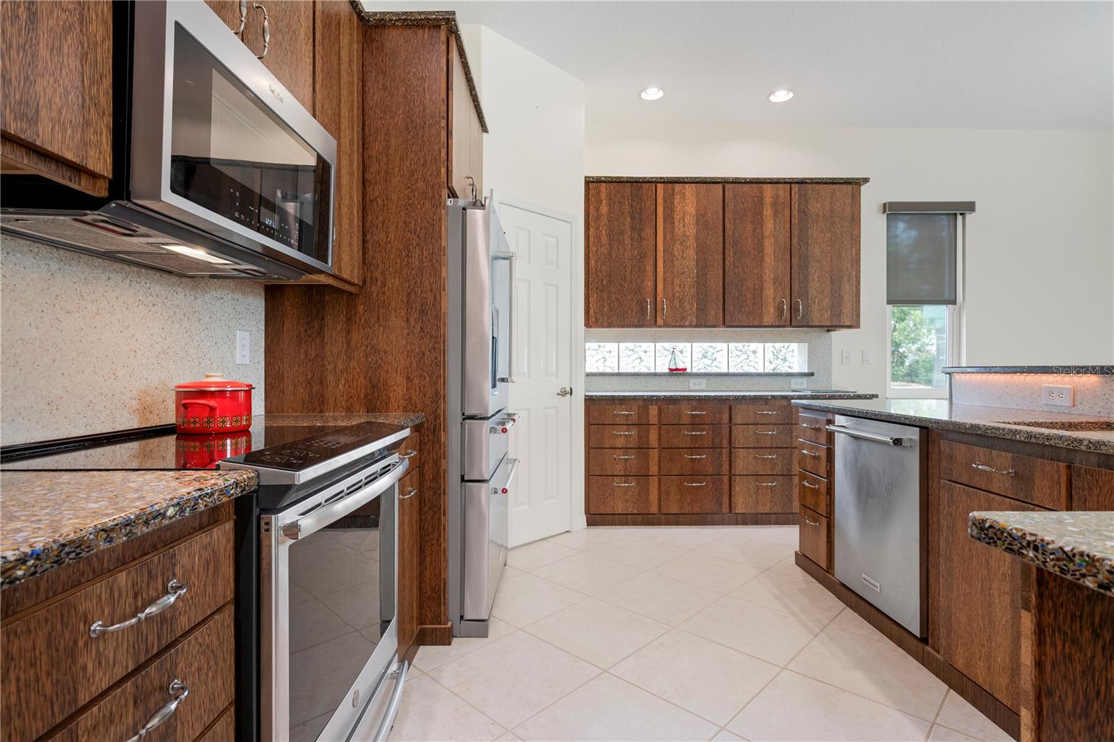 Image 9 of 49 For 7005 Goldrush Lane