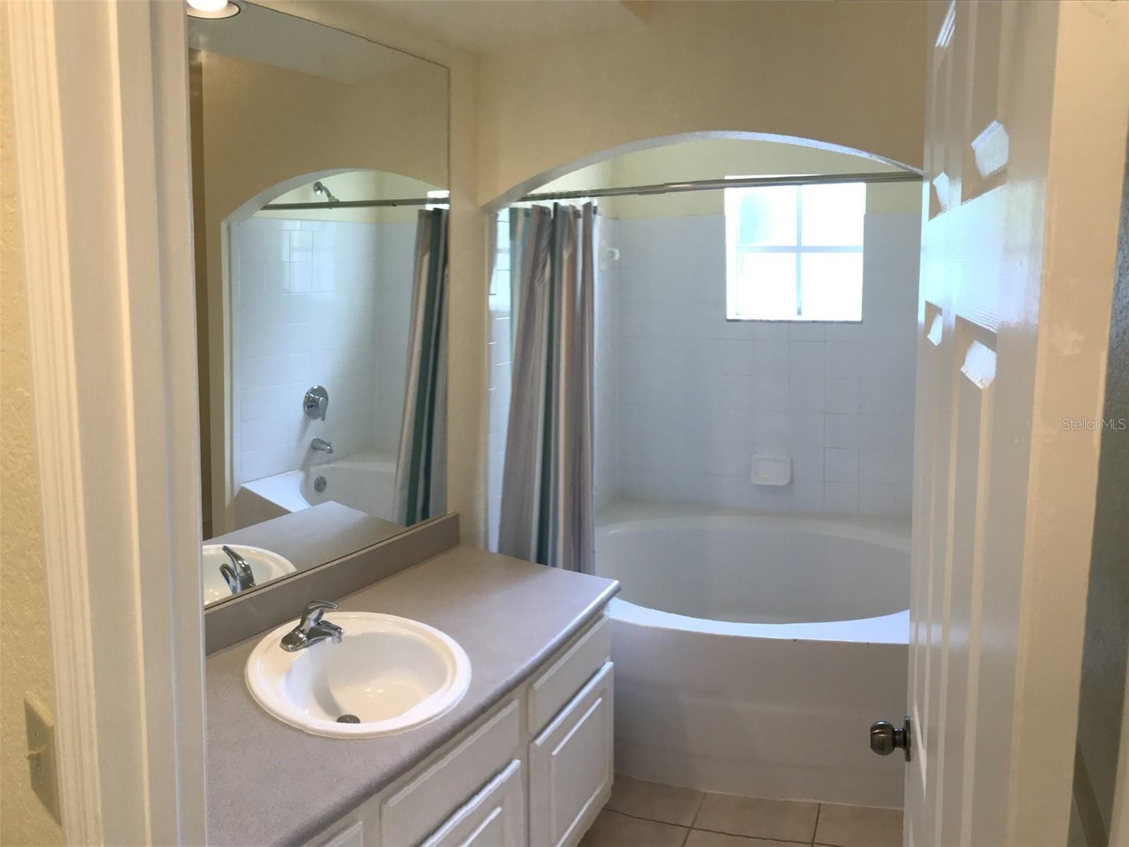 Image 9 of 20 For 143 Villa Di Este Terrace 209