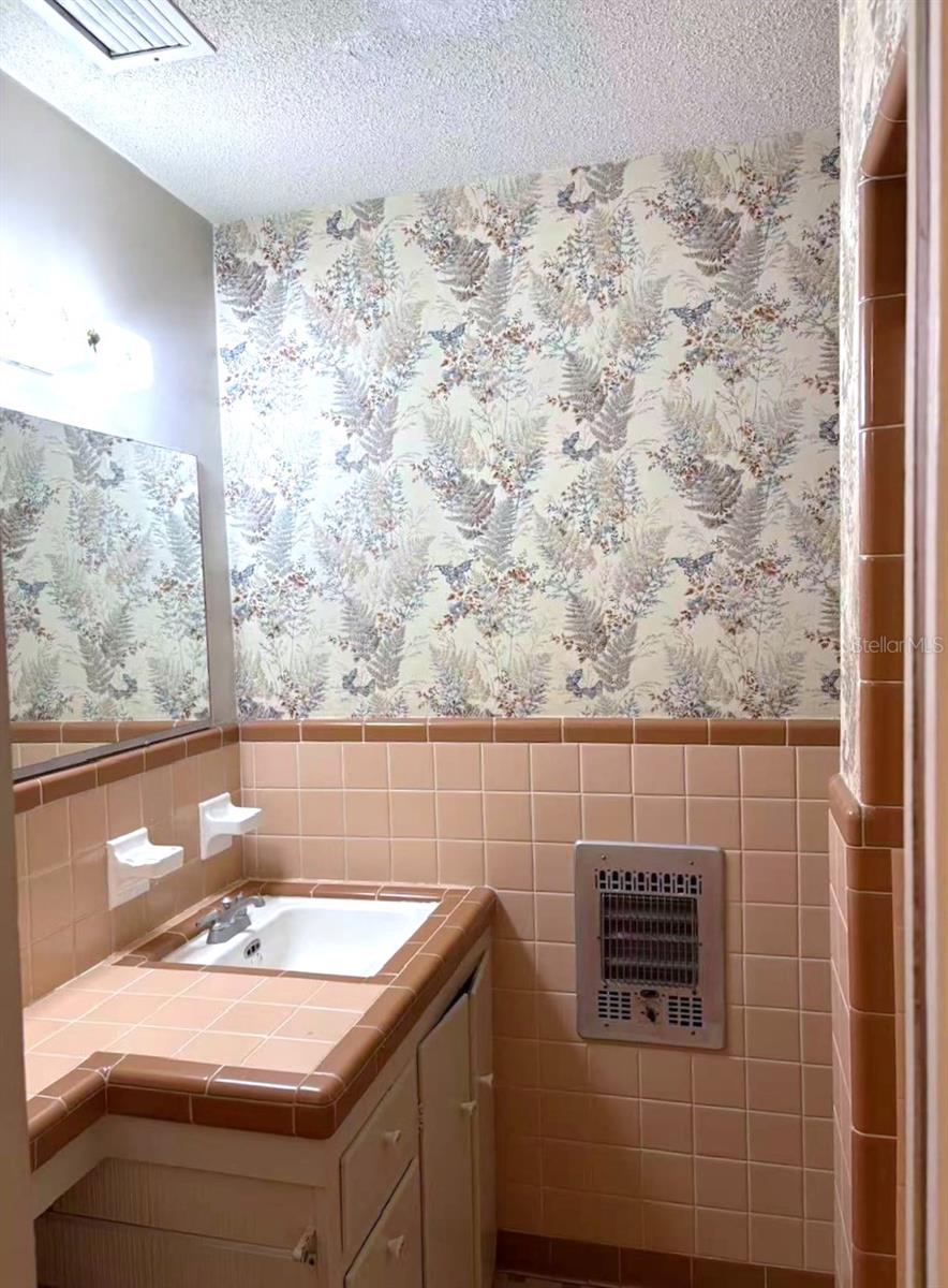 Image 17 of 41 For 7200 Grace Road